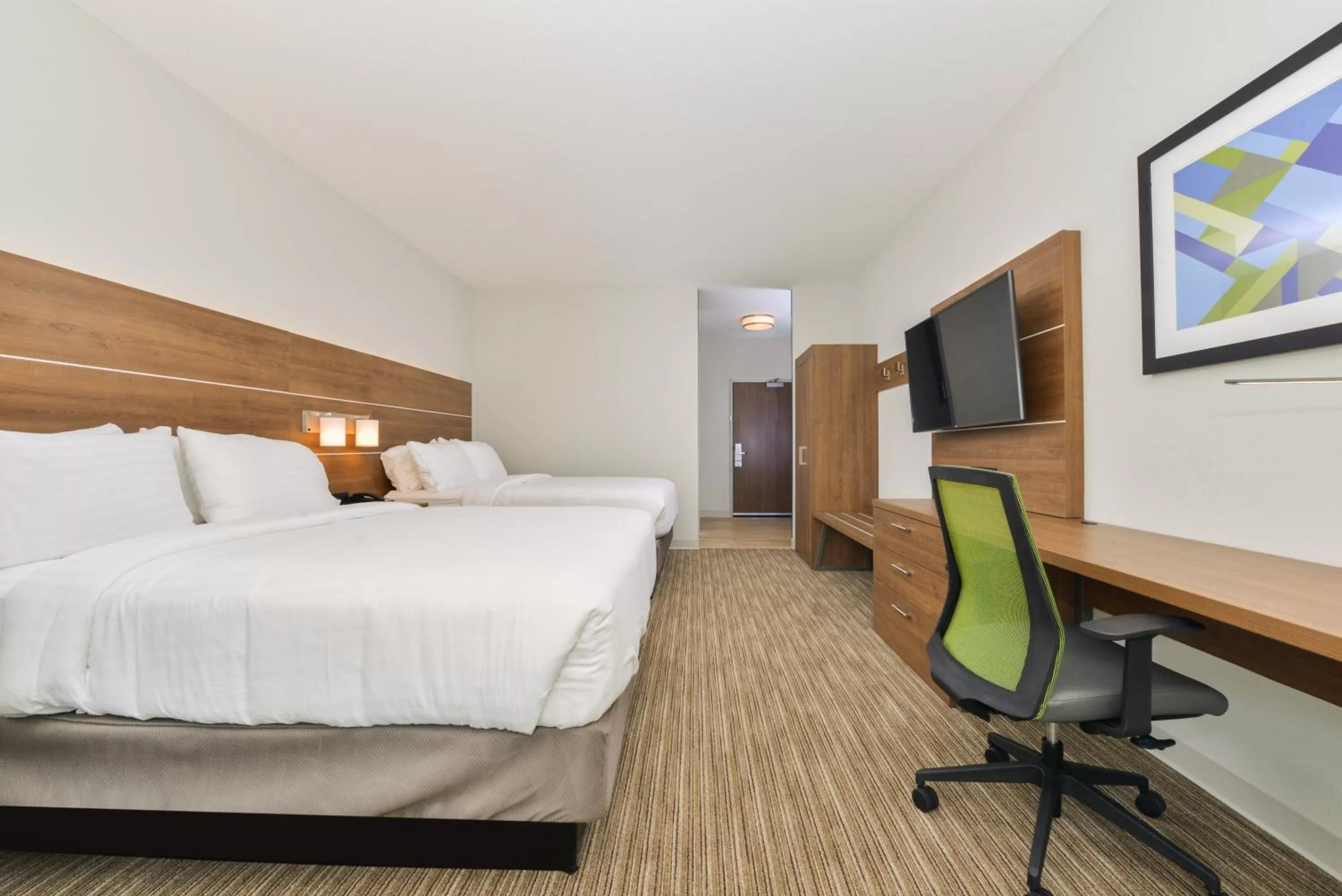 Photo of the whole room, Bed in Holiday Inn Express & Suites - Chadron by IHG