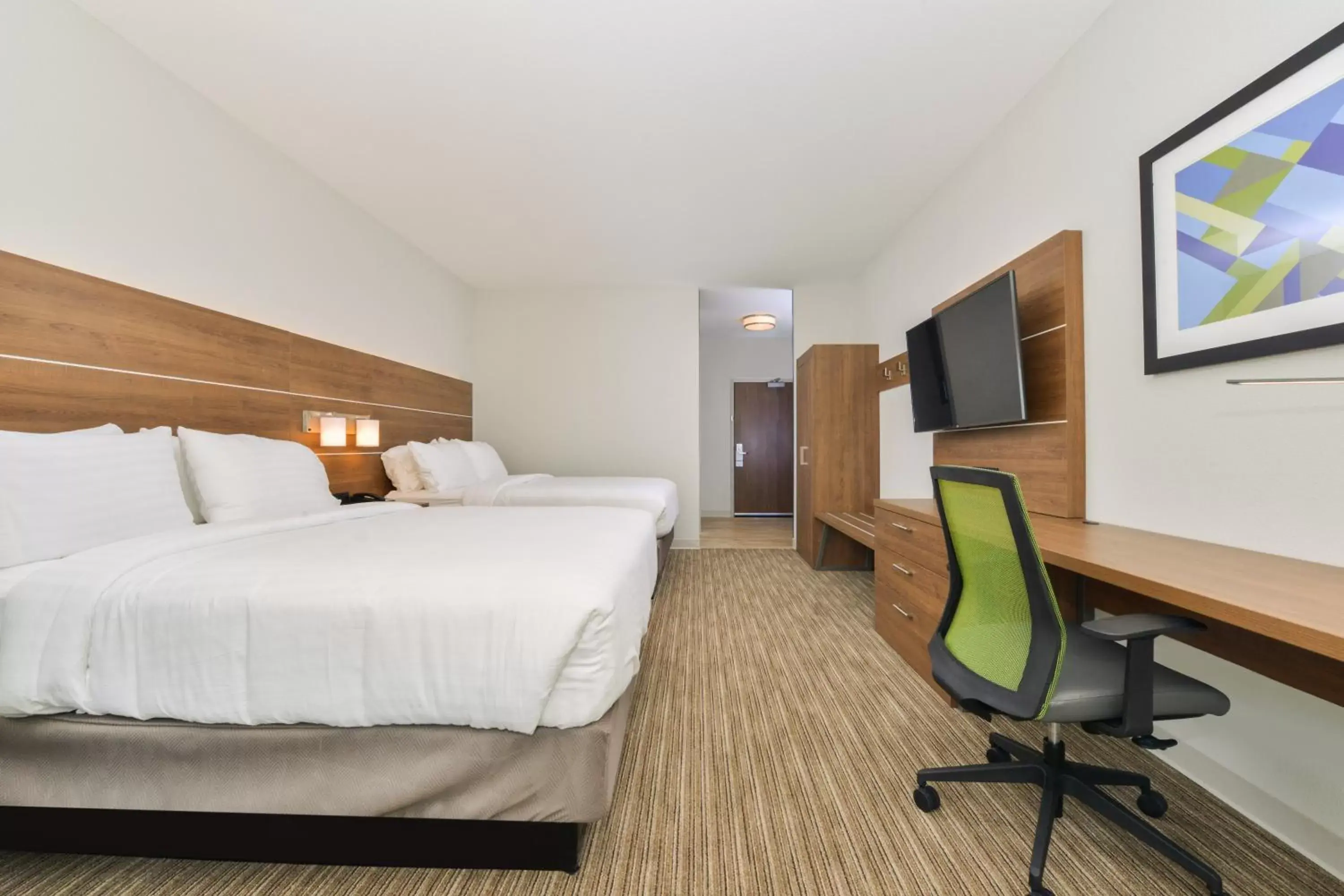Photo of the whole room, Bed in Holiday Inn Express & Suites - Chadron, an IHG Hotel