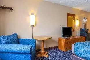 Double Room with Two Double Beds - Accessible/Non Smoking in Econo Lodge Darien Lakes