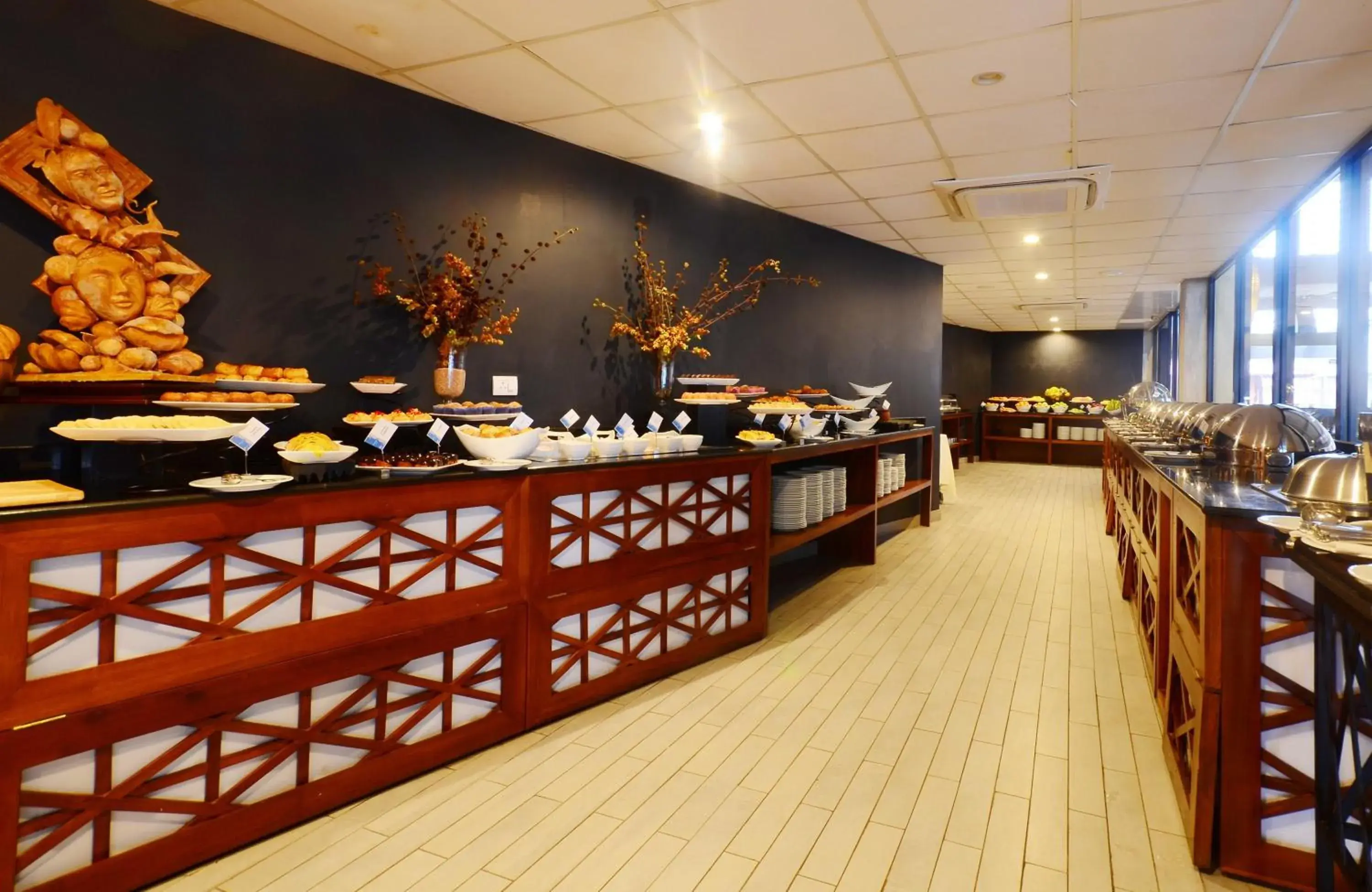 Restaurant/places to eat in Cinnamon Bey Beruwala Restaurant/places to eat in Cinnamon Bey Beruwala