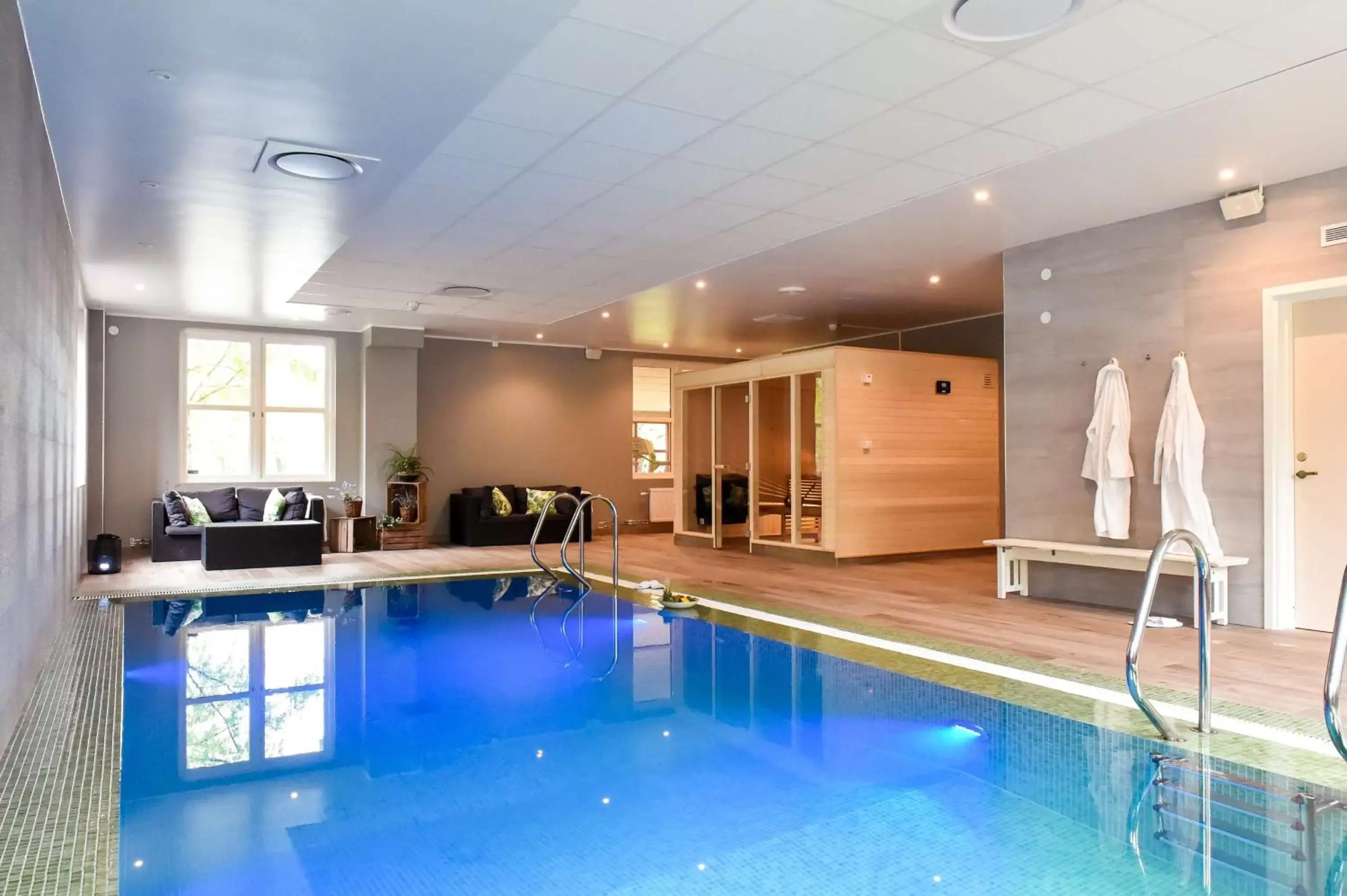 Activities, Swimming Pool in Scandic Star Lund