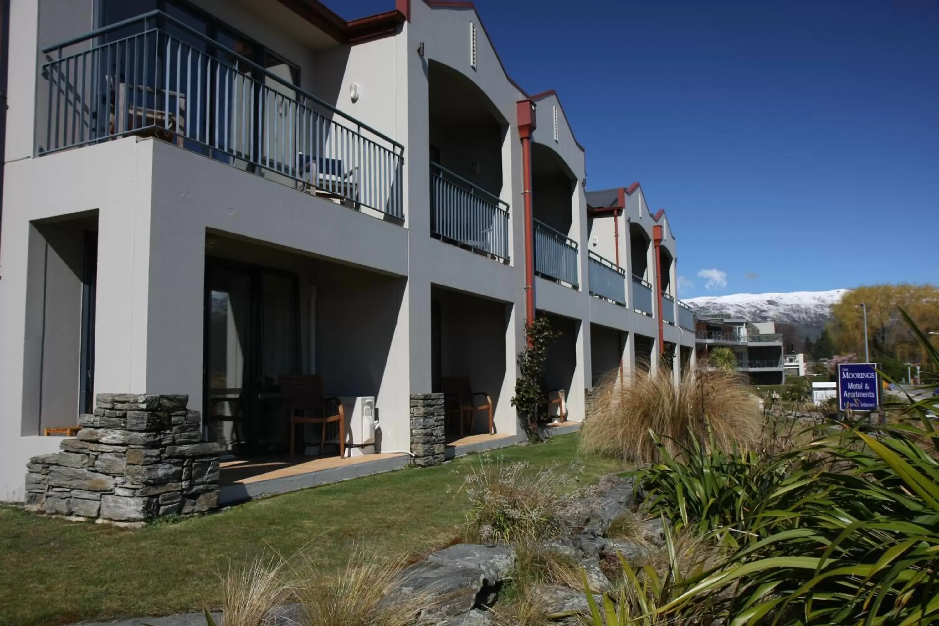 Balcony/Terrace, Property Building in The Moorings Motel and Apartments