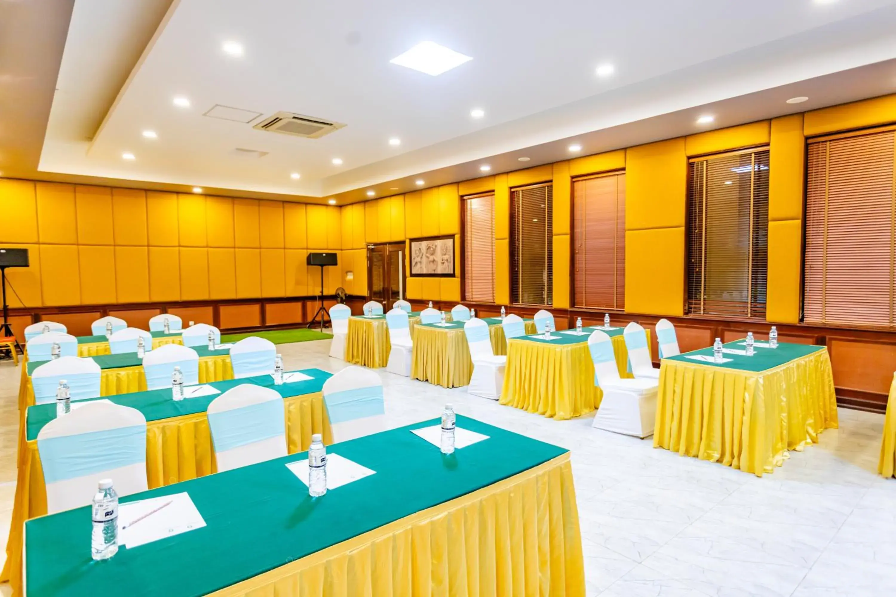 Meeting/conference room in Green Amazon Residence Hotel