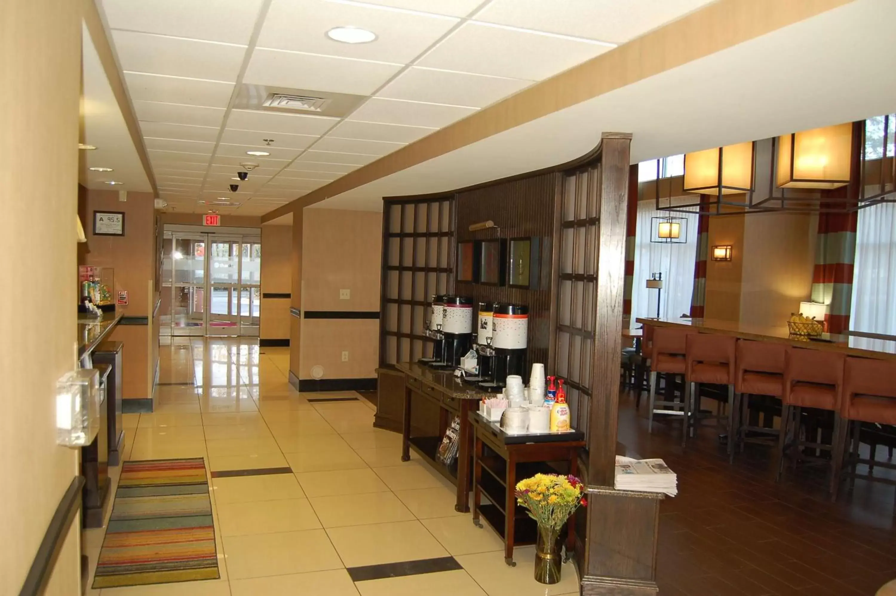 Lobby or reception in Hampton Inn & Suites Charlotte-Airport