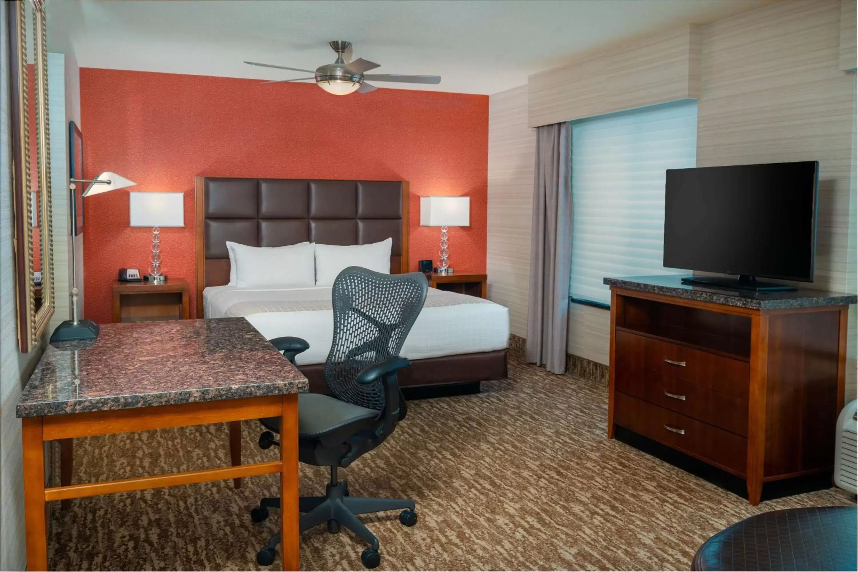 Bedroom, Bed in Homewood Suites by Hilton Baltimore - Arundel Mills