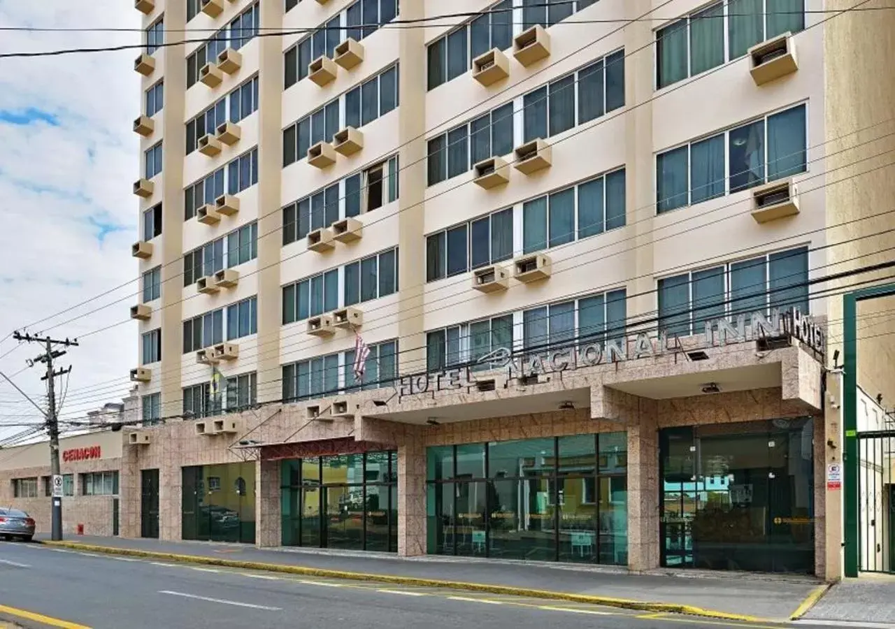 Facade/entrance, Property Building in Nacional Inn Piracicaba