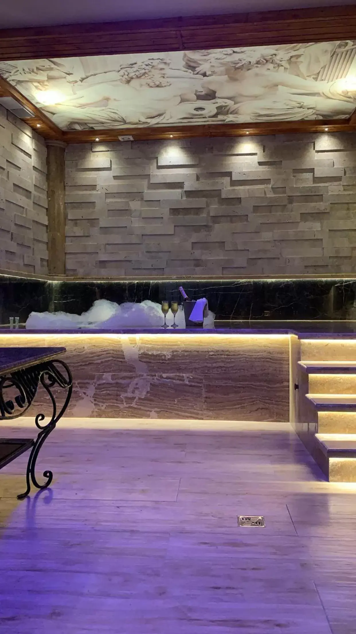 Deluxe Double Room - single occupancy in Aleppo Hotel Deluxe Double Room - single occupancy in Aleppo Hotel