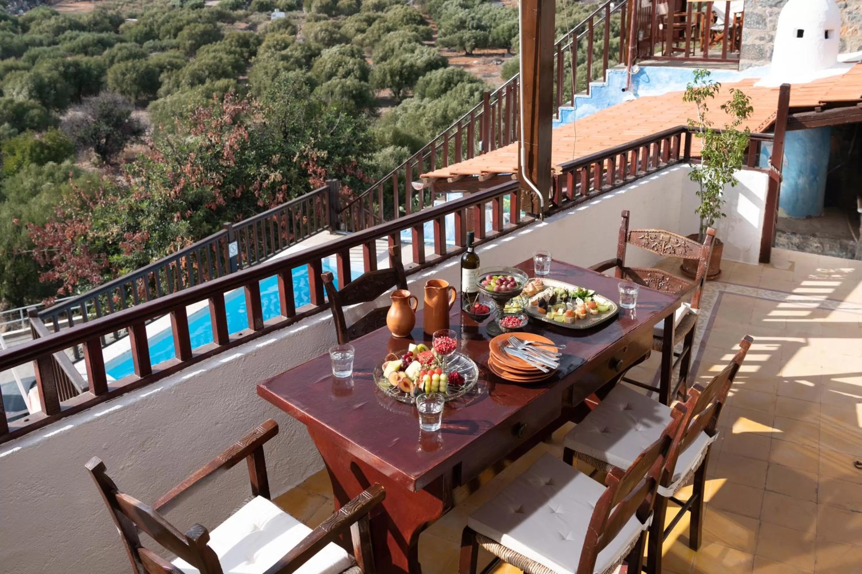 Property building in The Traditional Homes of Crete