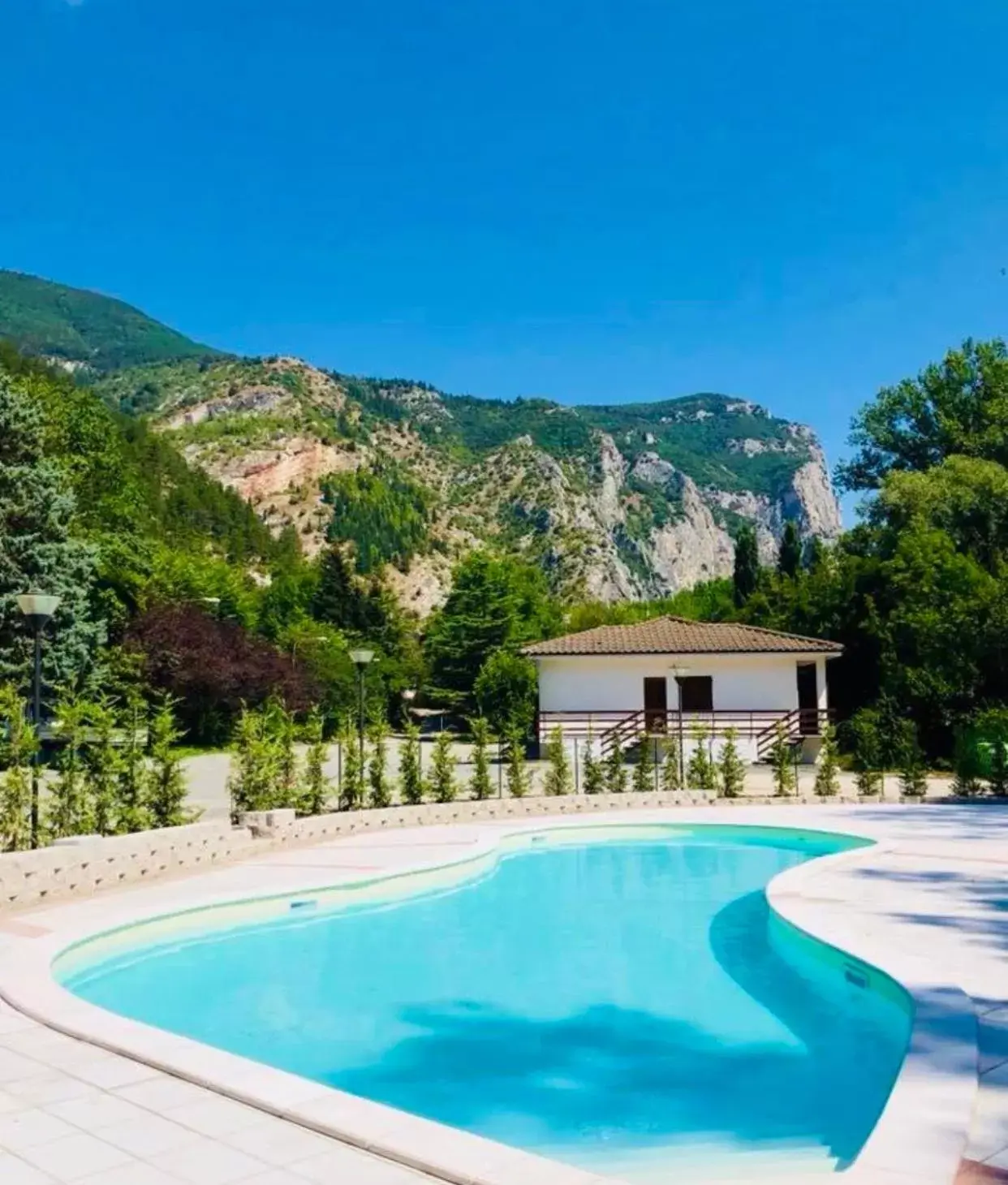 Swimming Pool in Albergo La Ginestra