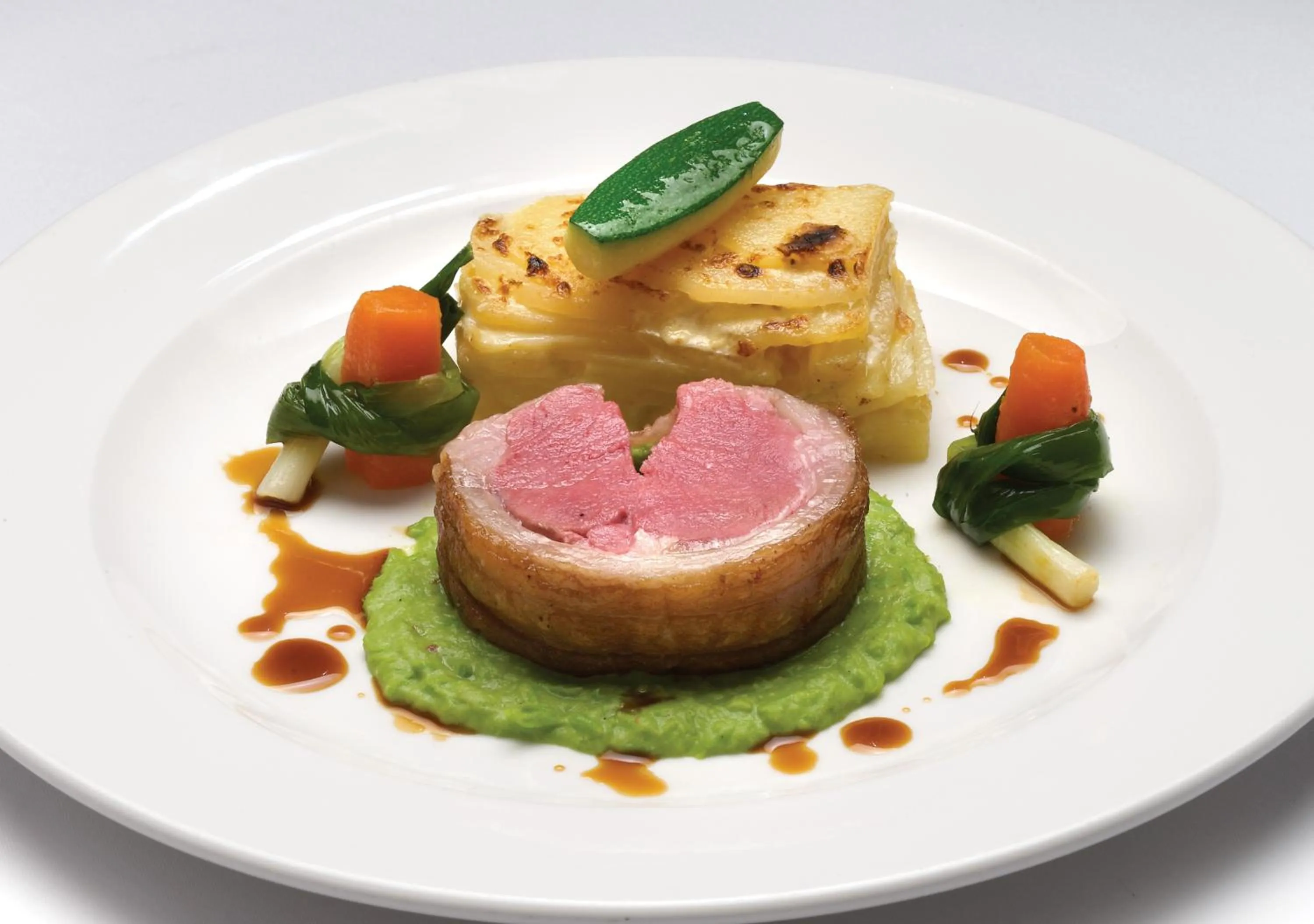 Restaurant/places to eat in Grovefield House Hotel By Uno