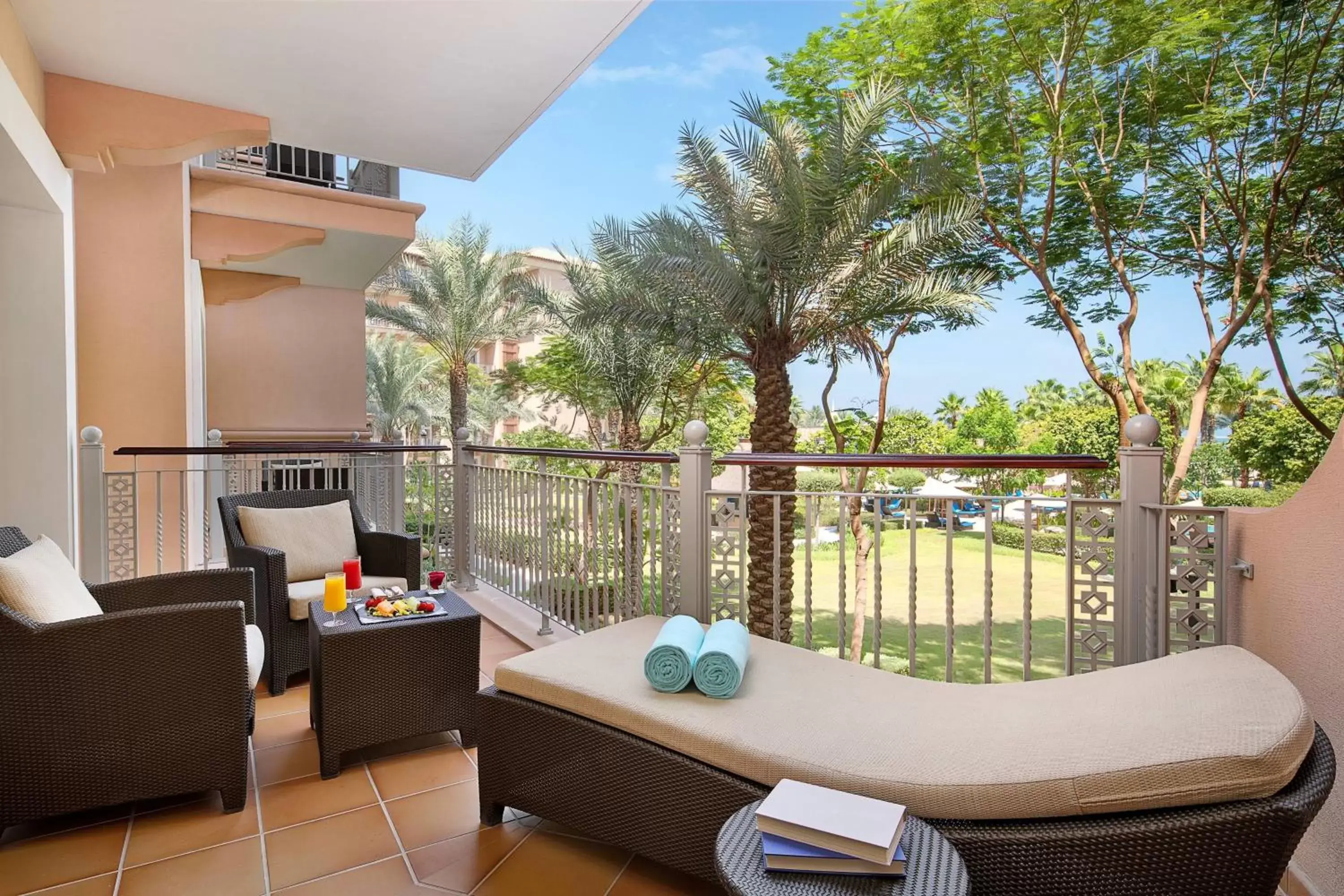 Bedroom, Balcony/Terrace in The Ritz-Carlton, Dubai