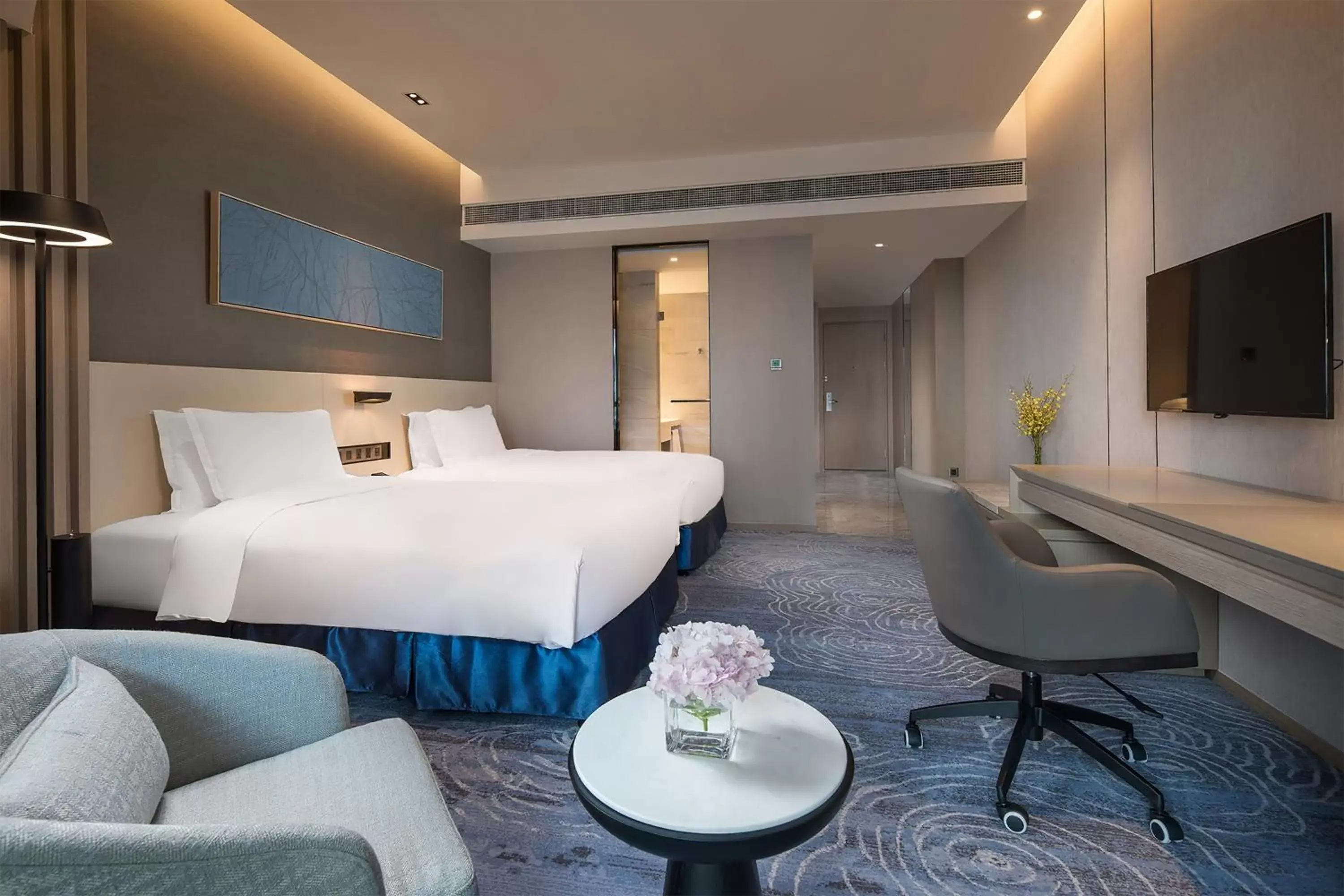 Bedroom in Holiday Inn - Nanjing South Station, an IHG Hotel