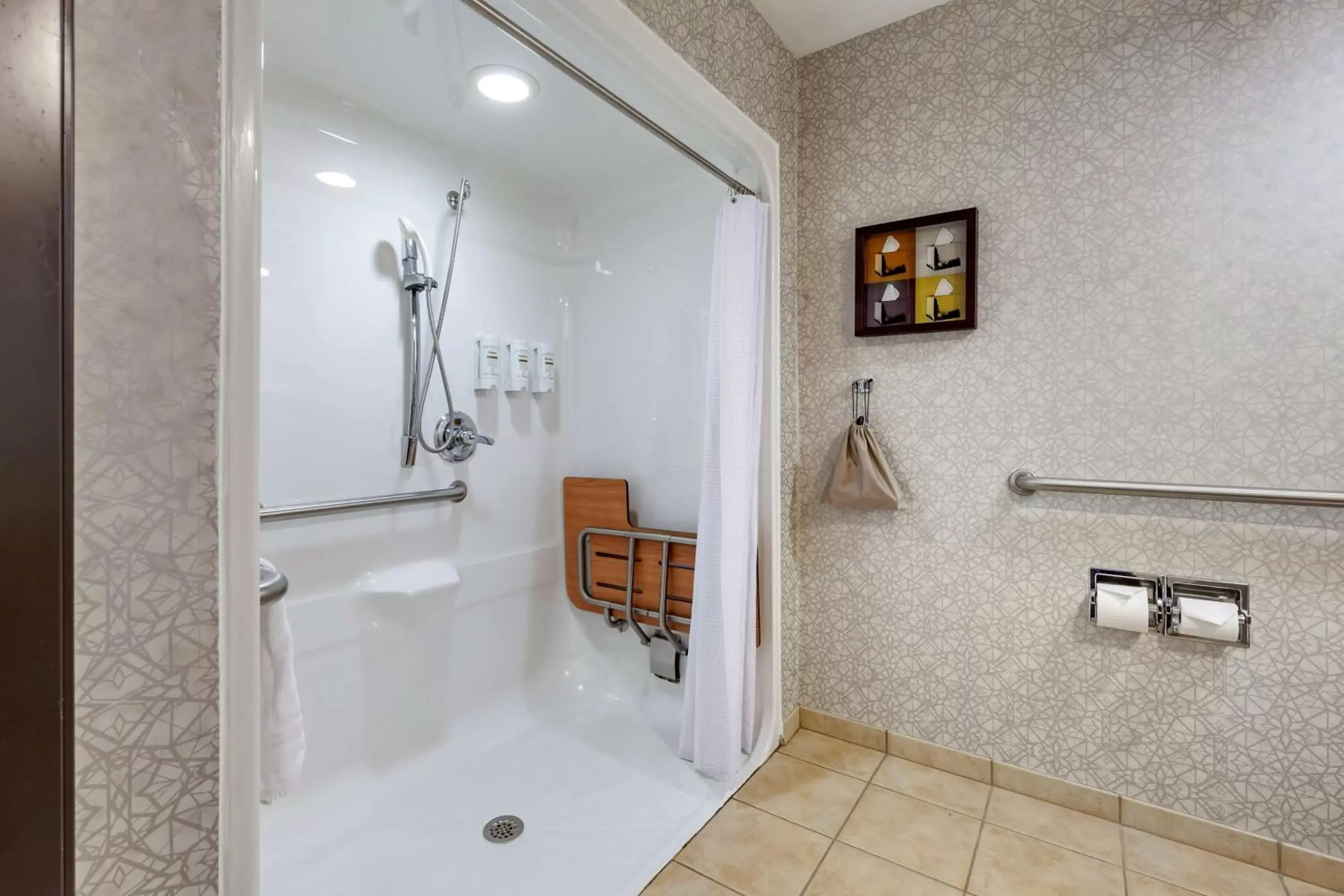 Bathroom in Best Western Premier Bridgewood Hotel Resort
