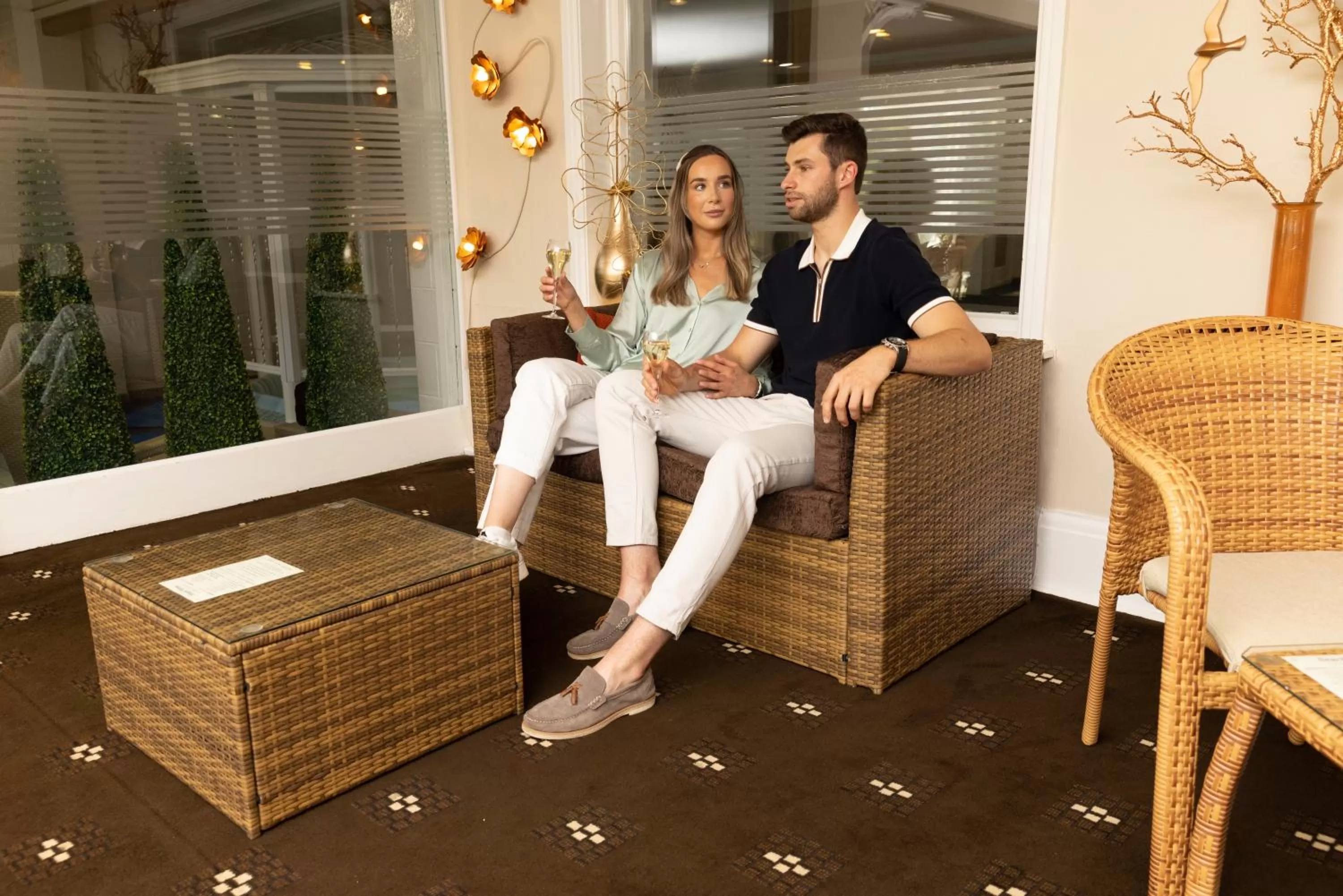 Lounge or bar in Park Manor Hotel