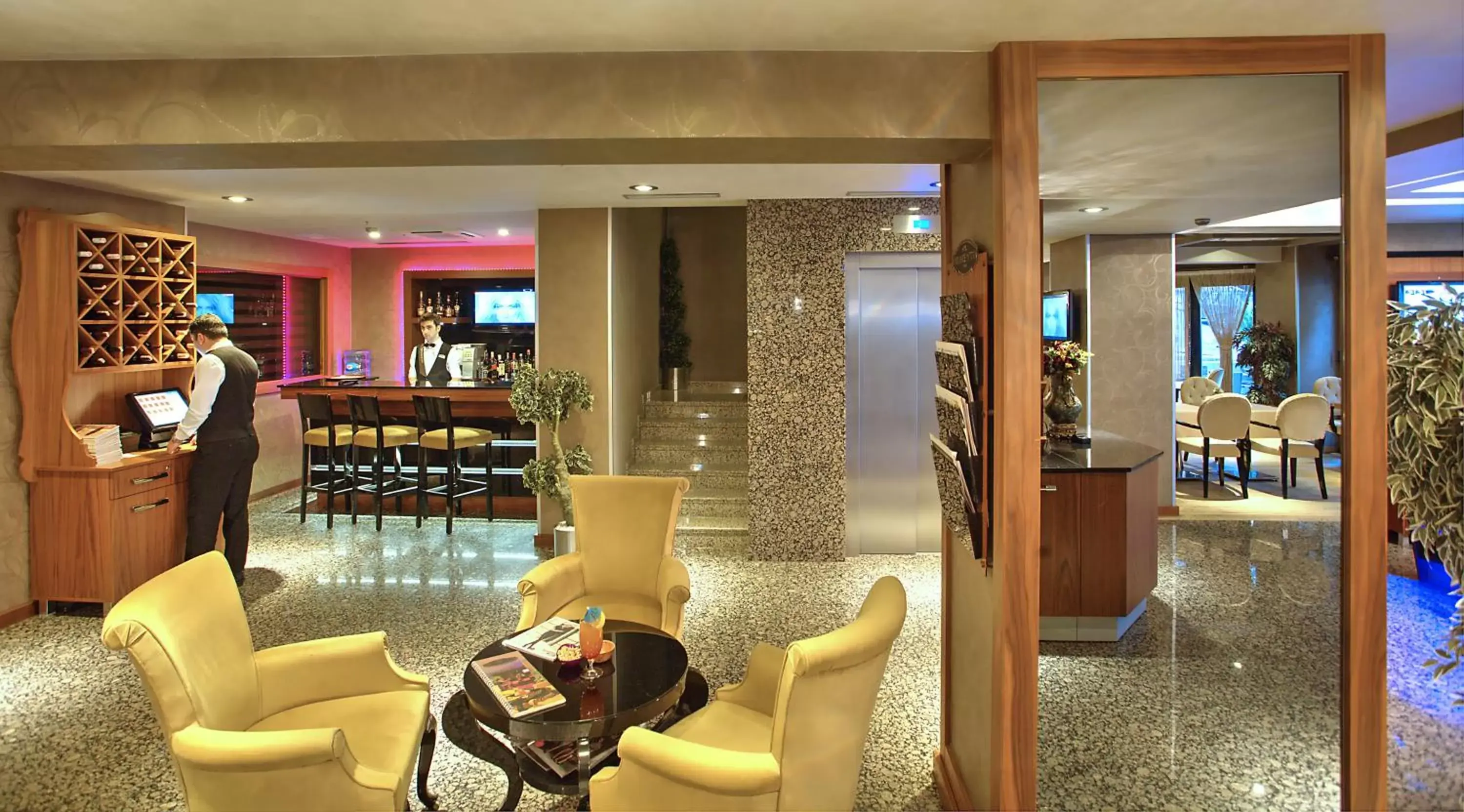 Lounge or bar, Lounge/Bar in Hotel Momento - Special Category