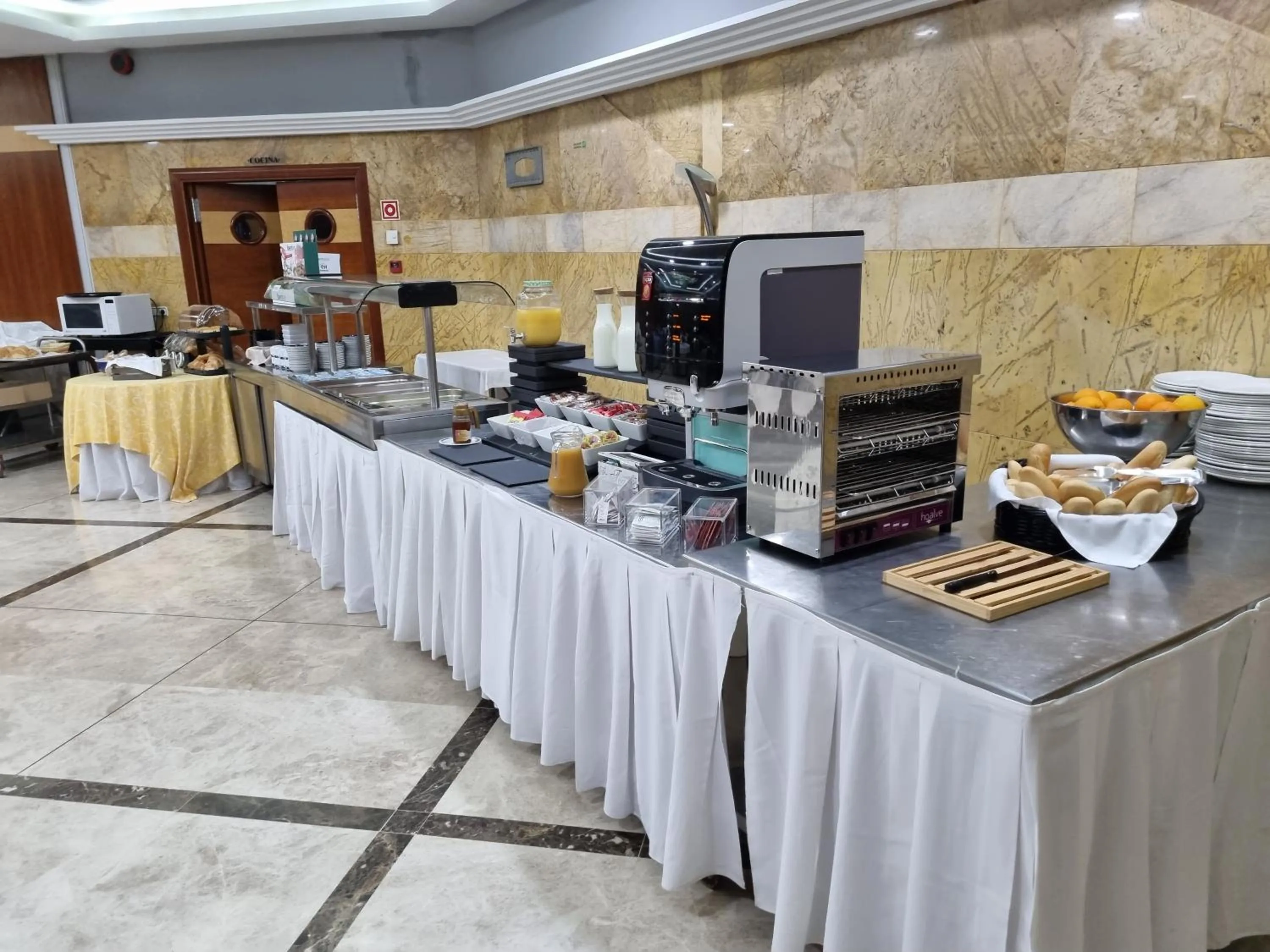 Restaurant/places to eat in Ejido Hotel