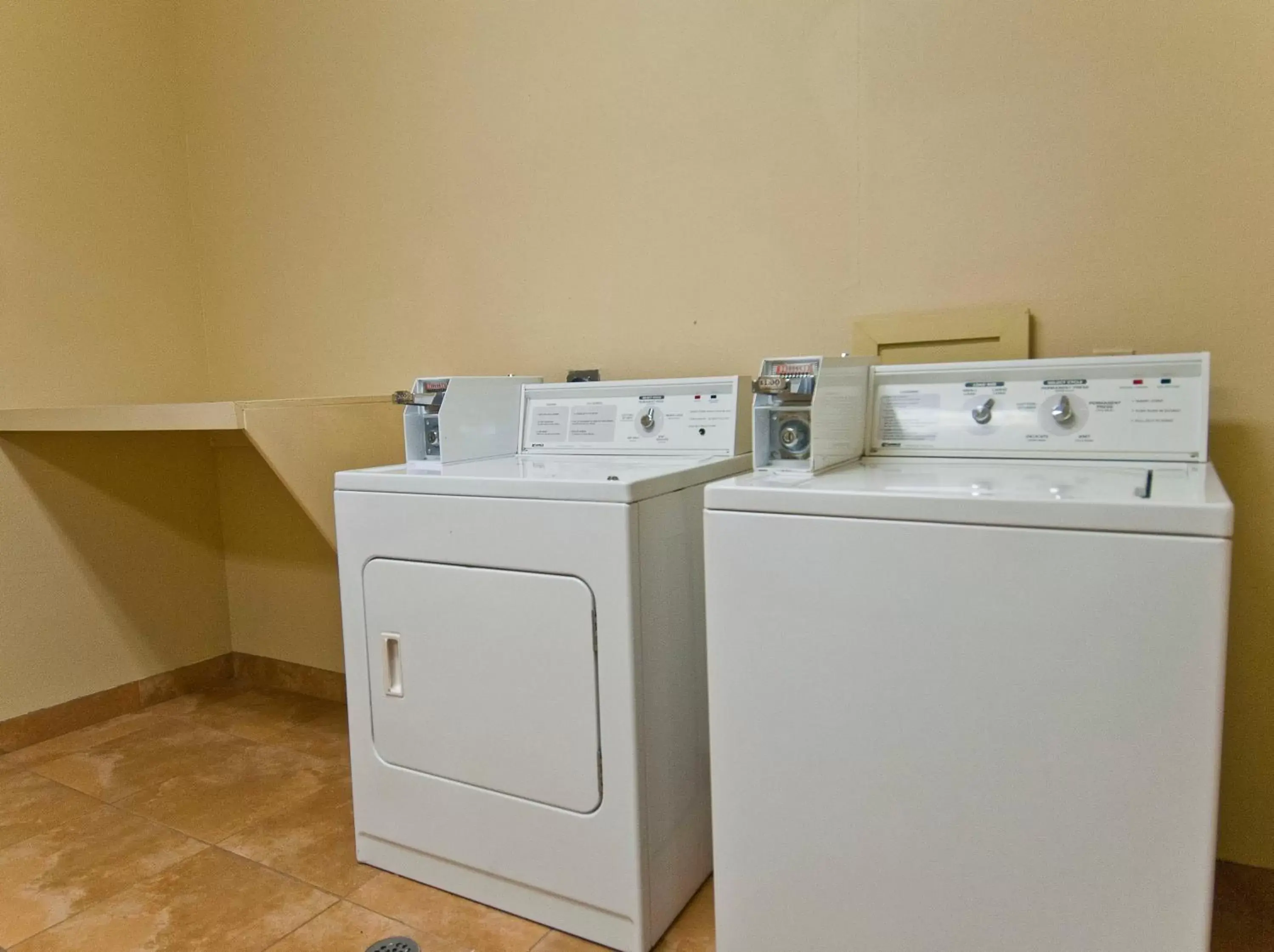 Other, Kitchen/Kitchenette in Holiday Inn Hotel & Suites Lake Charles South, an IHG Hotel