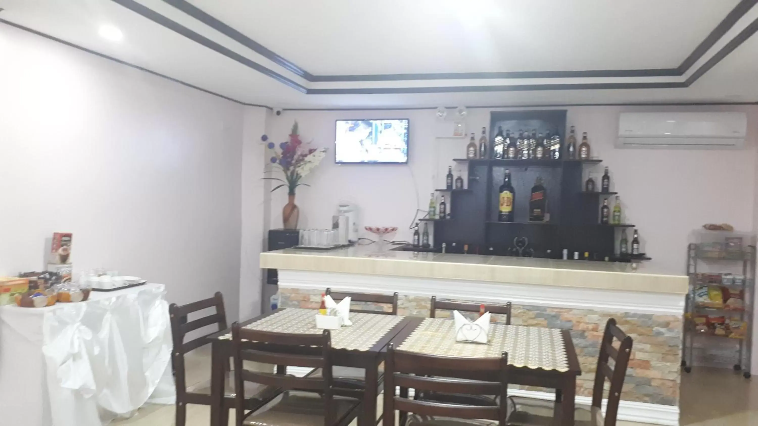 Restaurant/places to eat in Adams View Hotel Restaurant/places to eat in Adams View Hotel