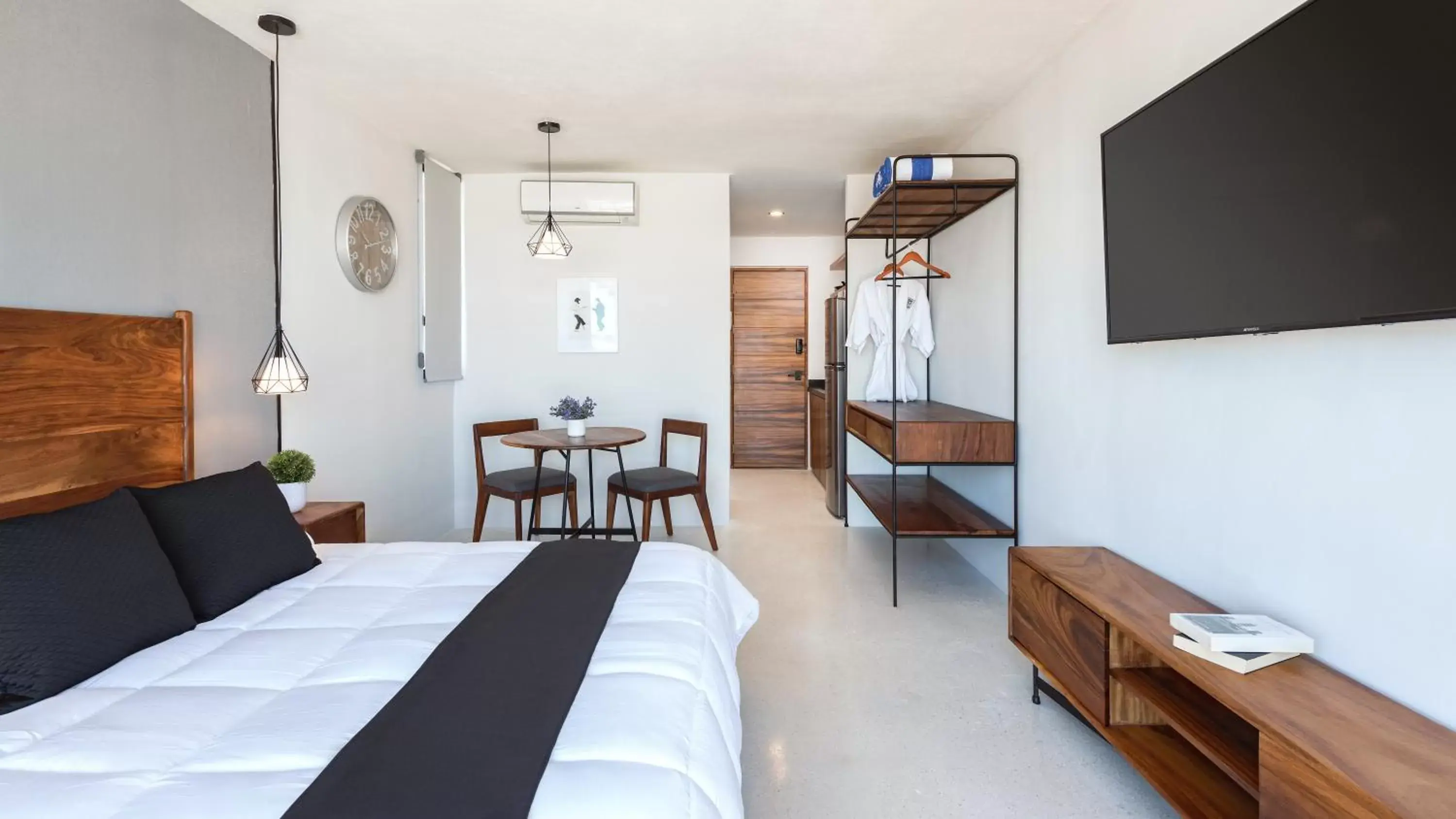 Loft Queen First Floor in Boho Lofts & Studios Loft Queen First Floor in Boho Lofts & Studios
