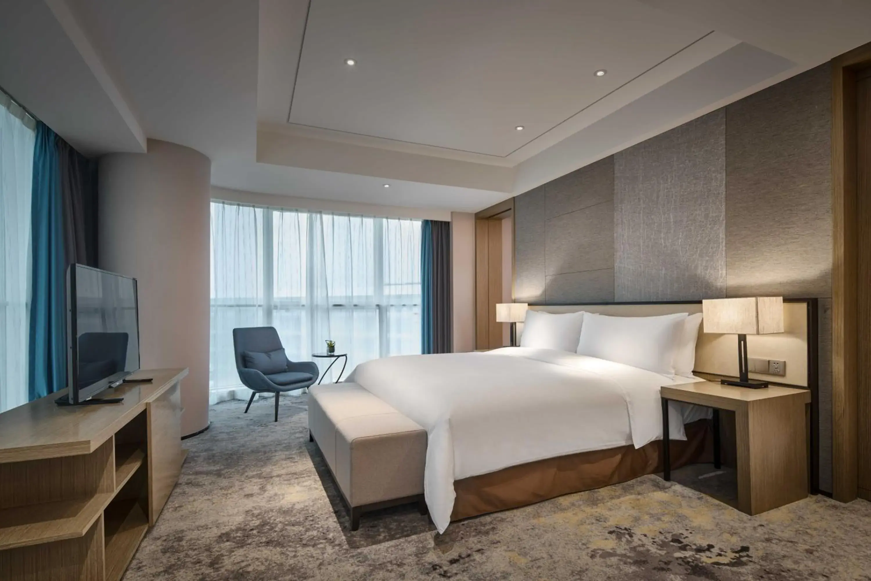 Bed in The QUBE Hotel Shanghai Hongqiao