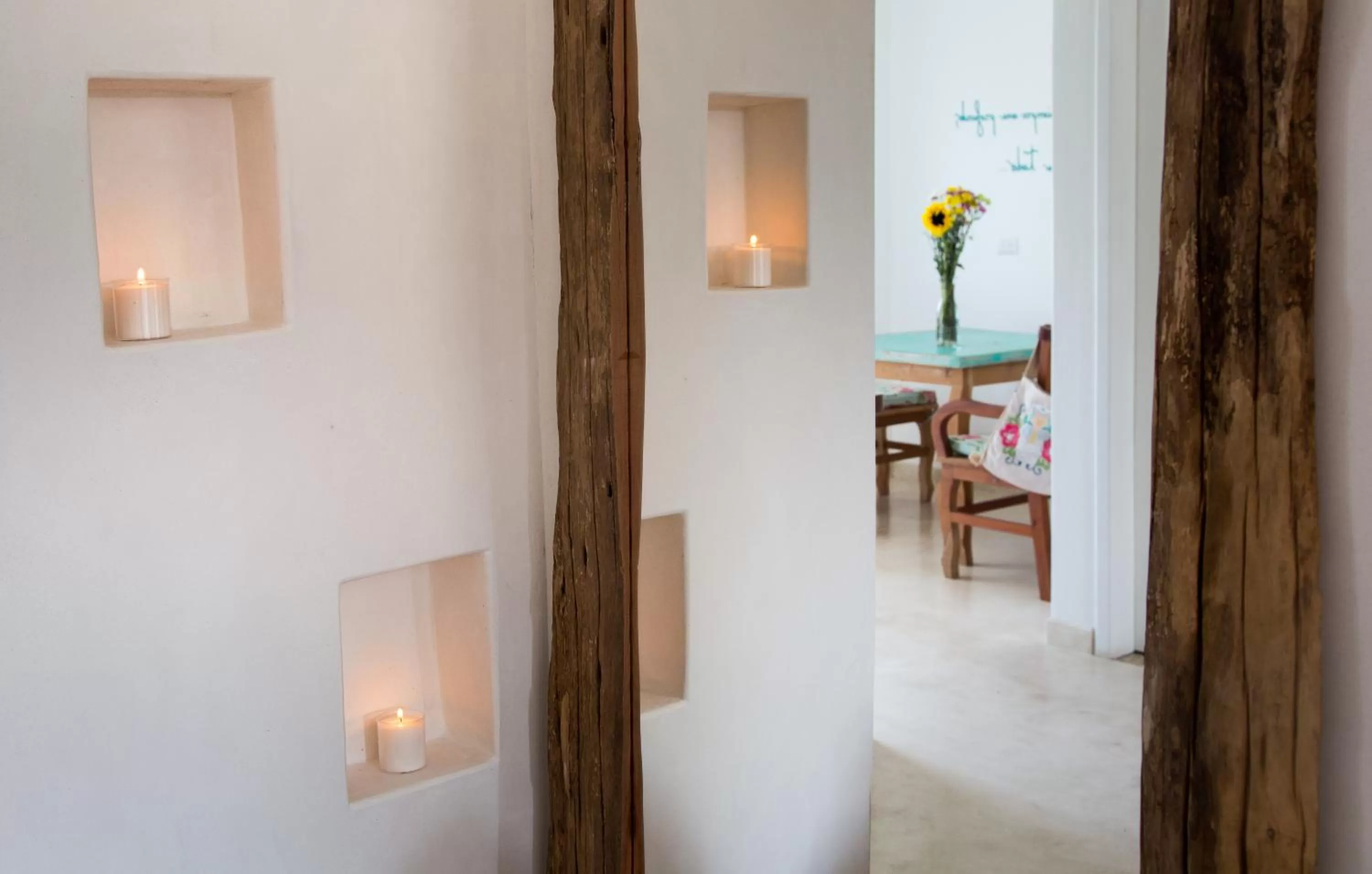 Photo of the whole room in LiveTulum