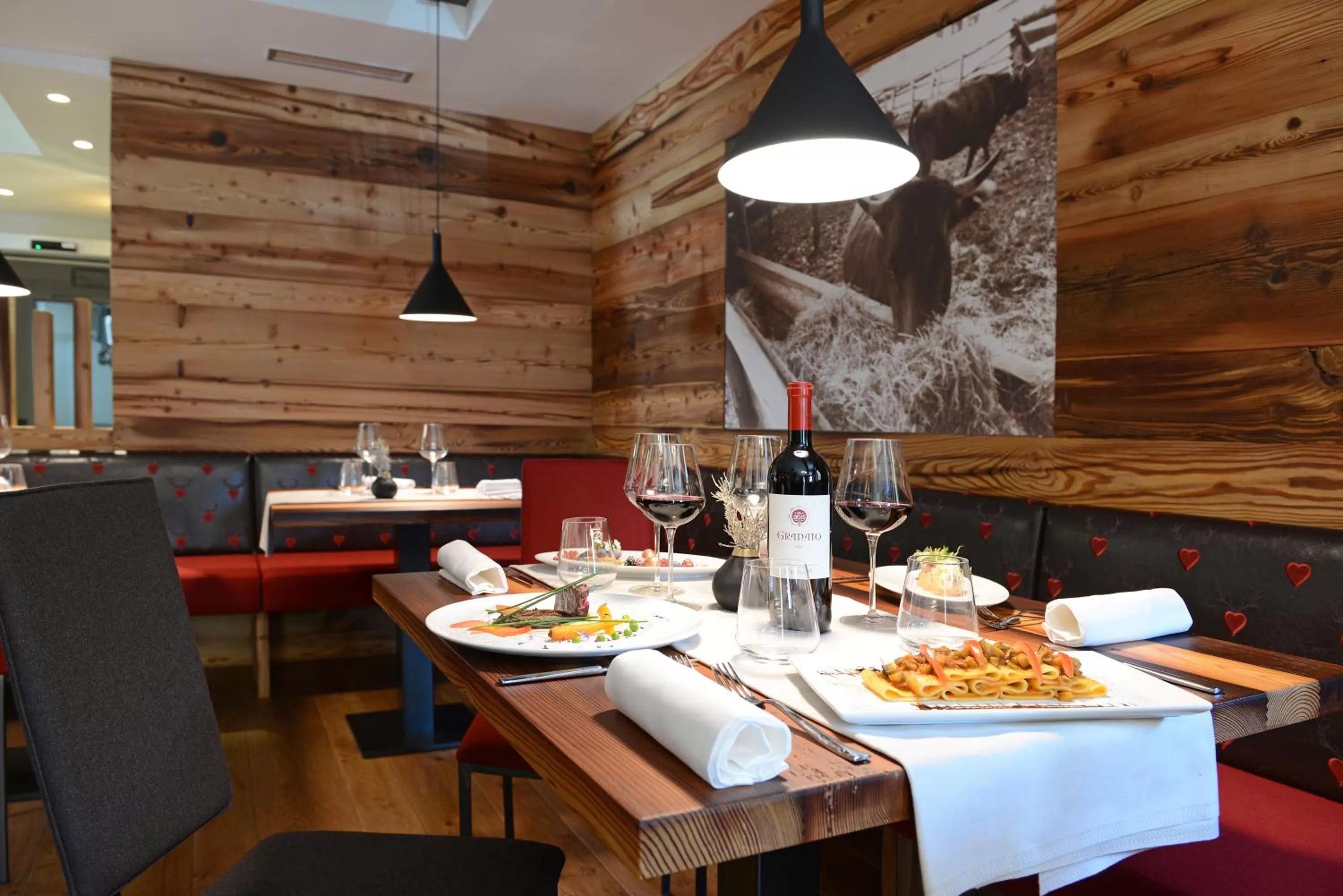 Restaurant/places to eat in Dolomeet Boutique Hotel