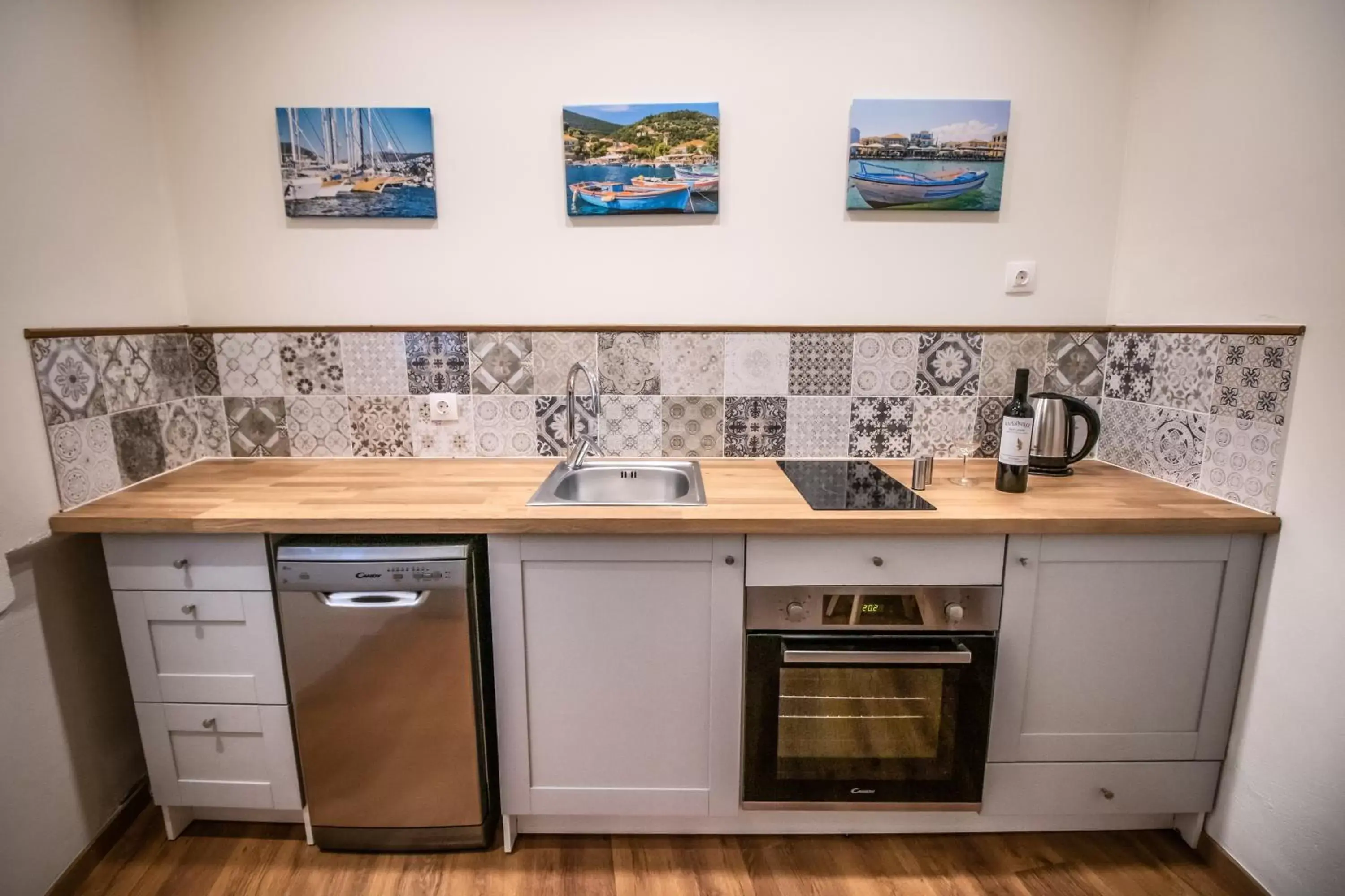 Kitchen/Kitchenette in Levkosh Apartments at Lefkada's Heart