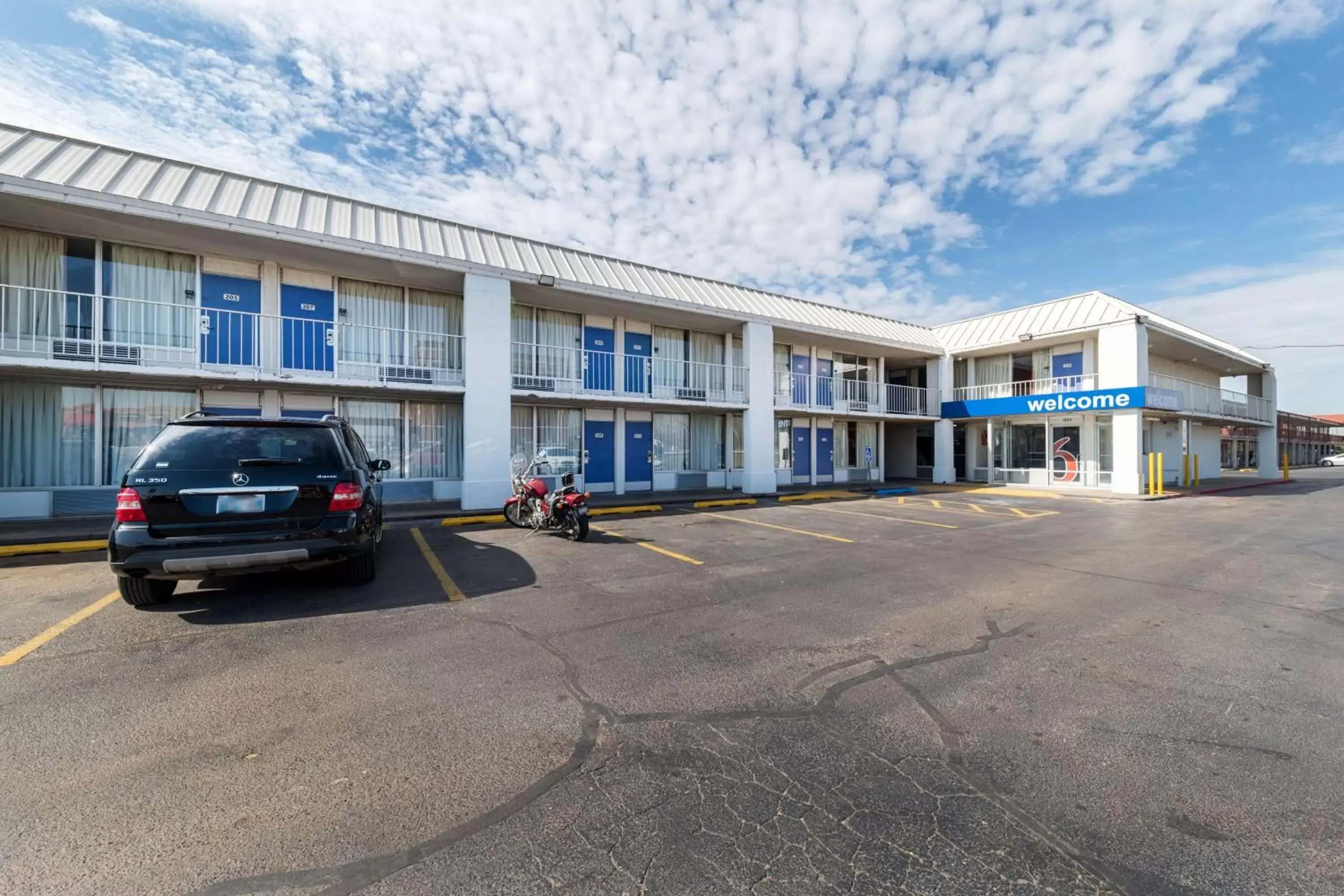 Property Building in Motel 6-Oklahoma City, OK - Bricktown