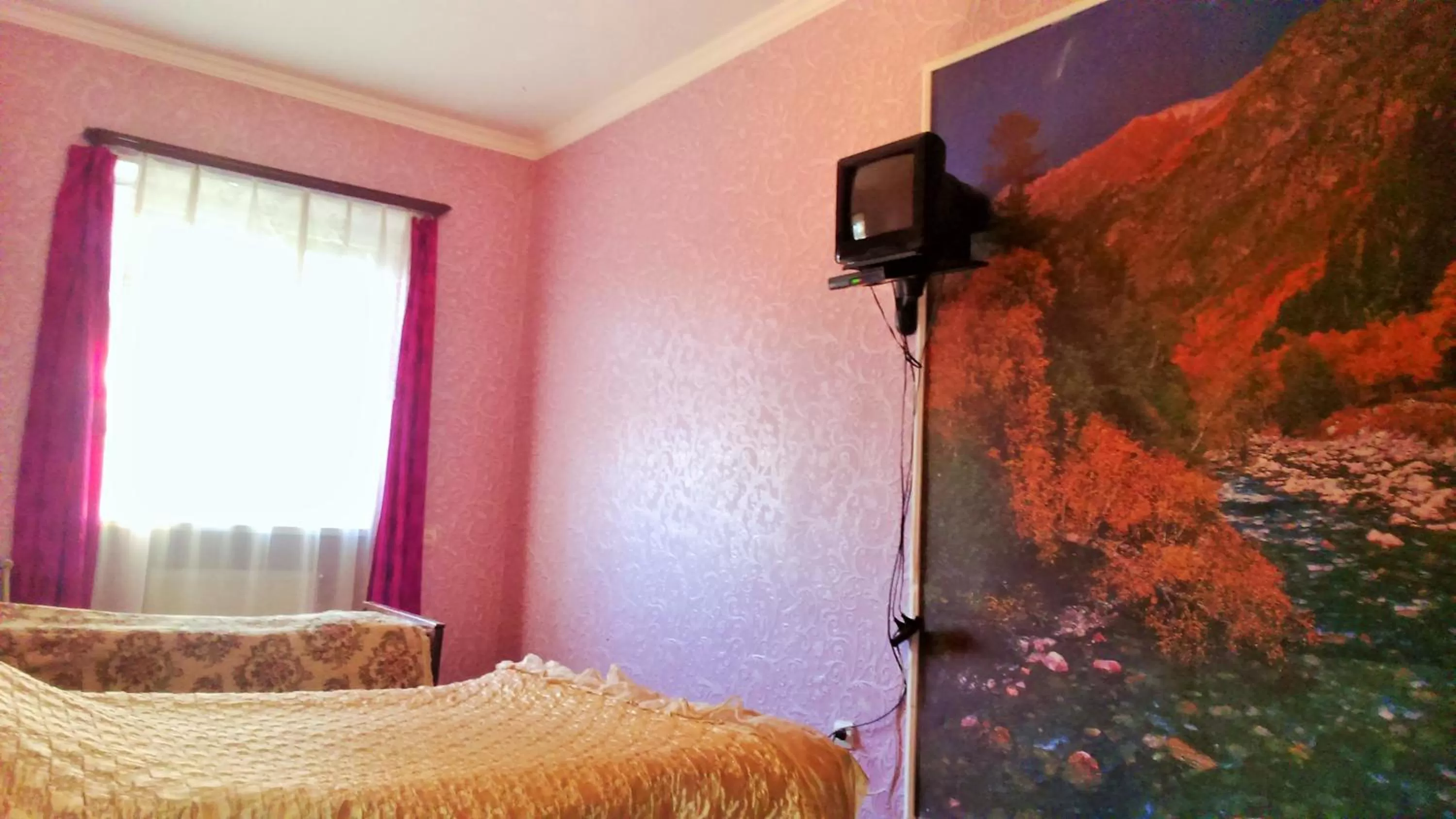 Bed in Hotel Lilo near Airport