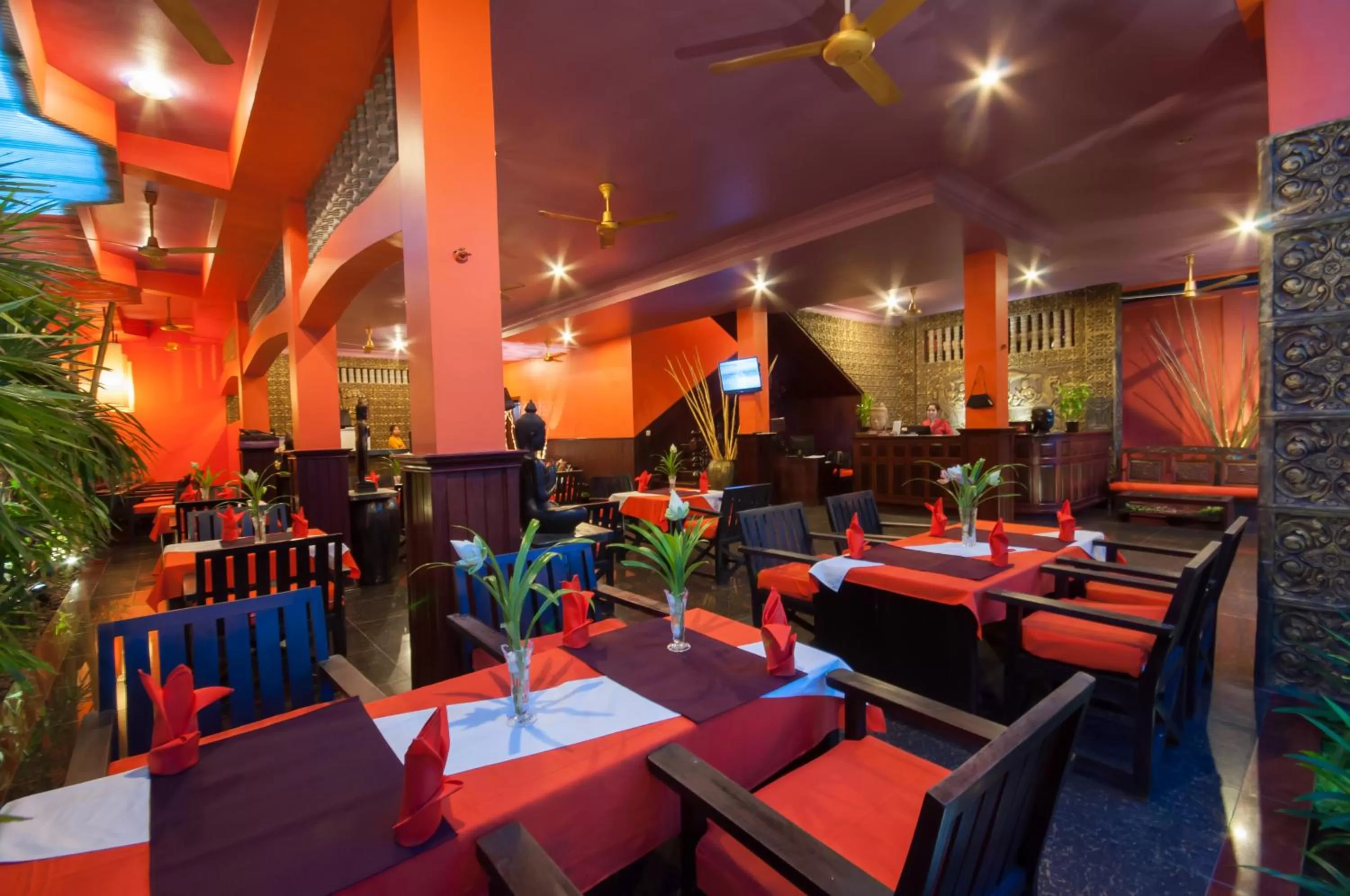 Restaurant/places to eat in Golden Butterfly Villa