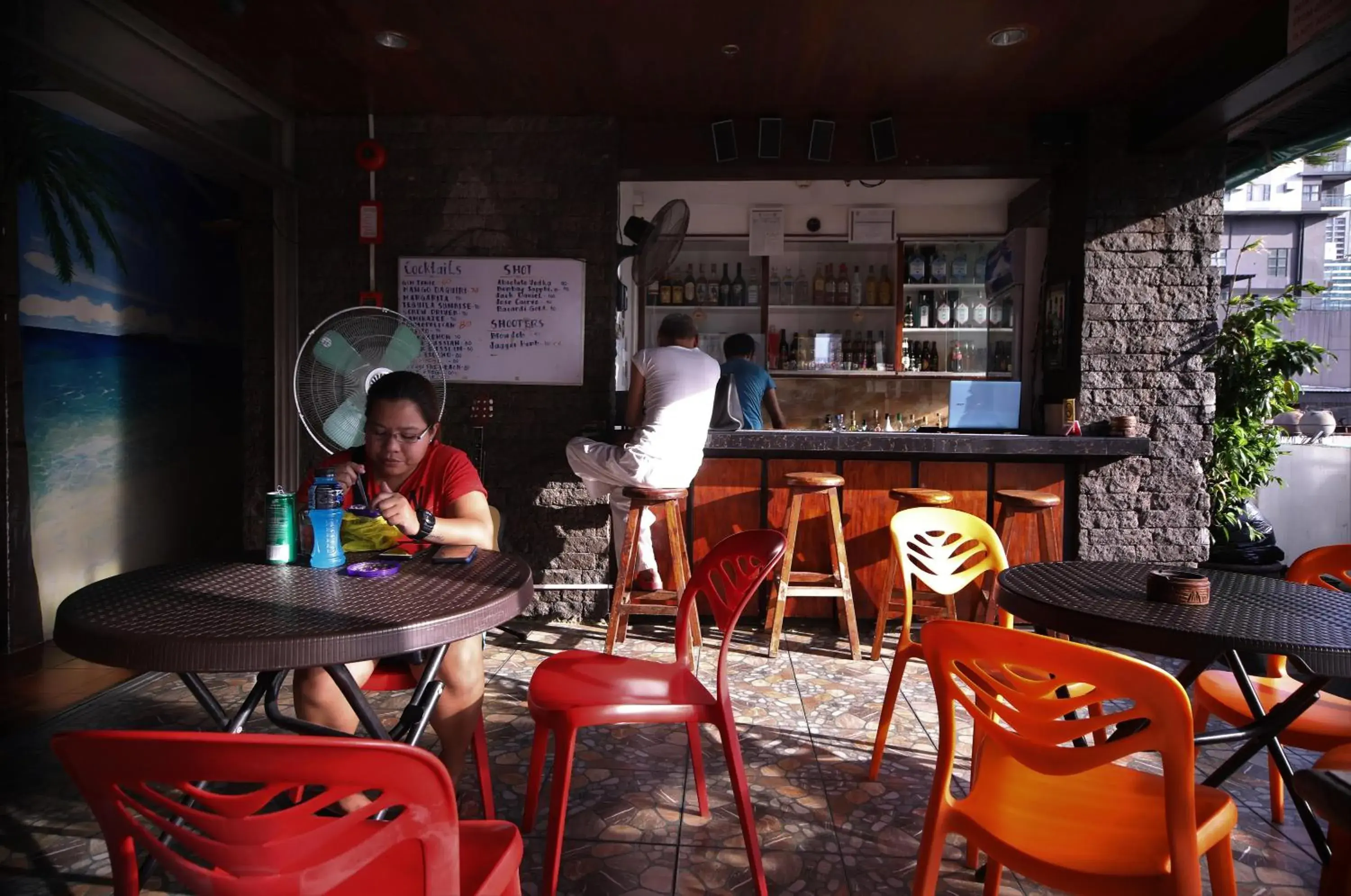 Living room in Stay Malate (Wanderers Guest House)