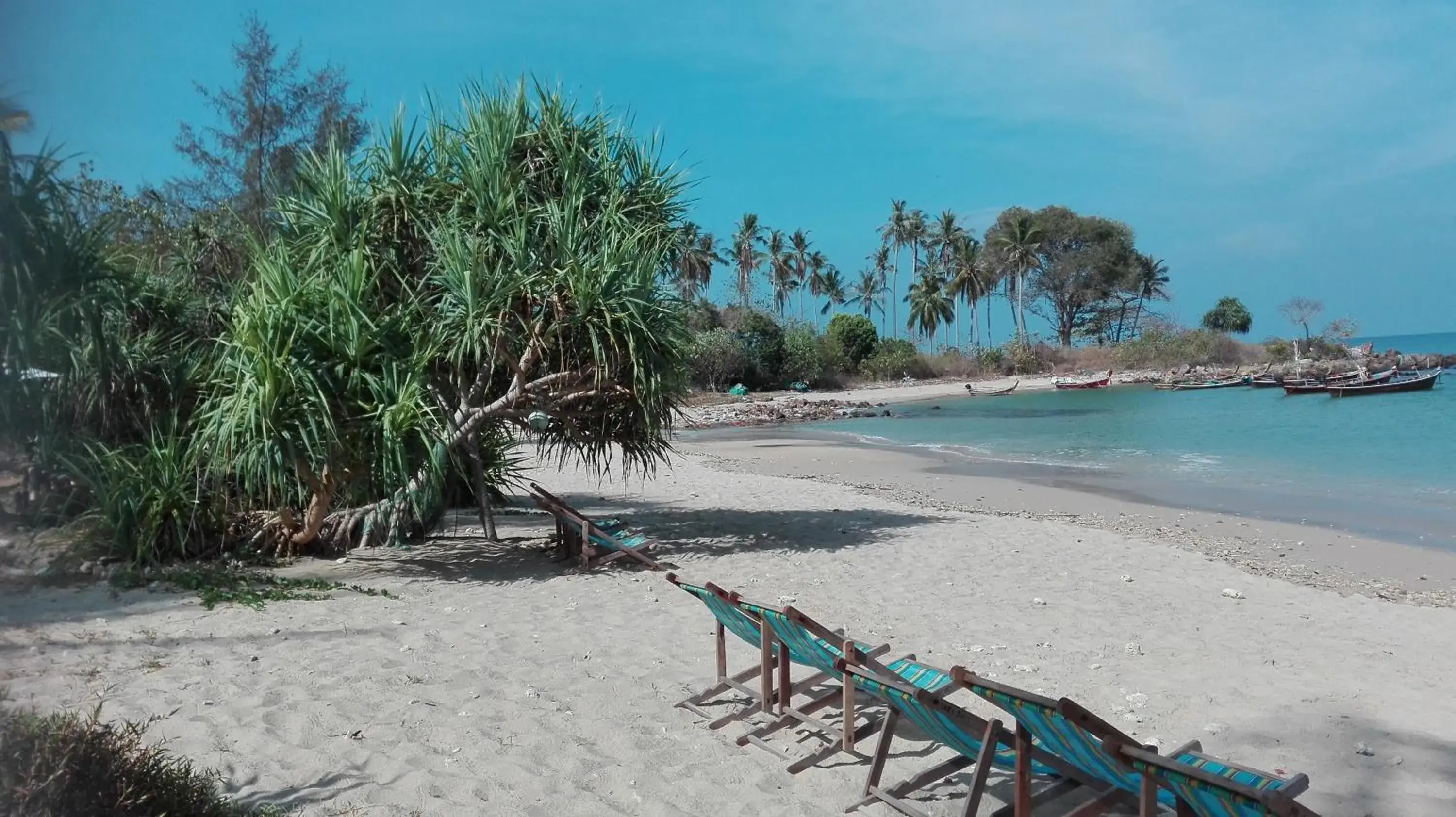 Beach in Lazy Days Bungalows