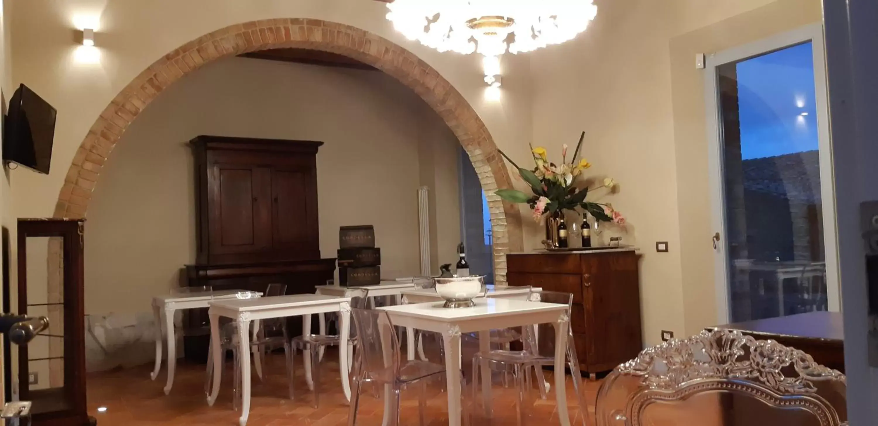 Living room, Restaurant/Places to Eat in Cordella In Valdorcia Truffle and Olive Oil Resort