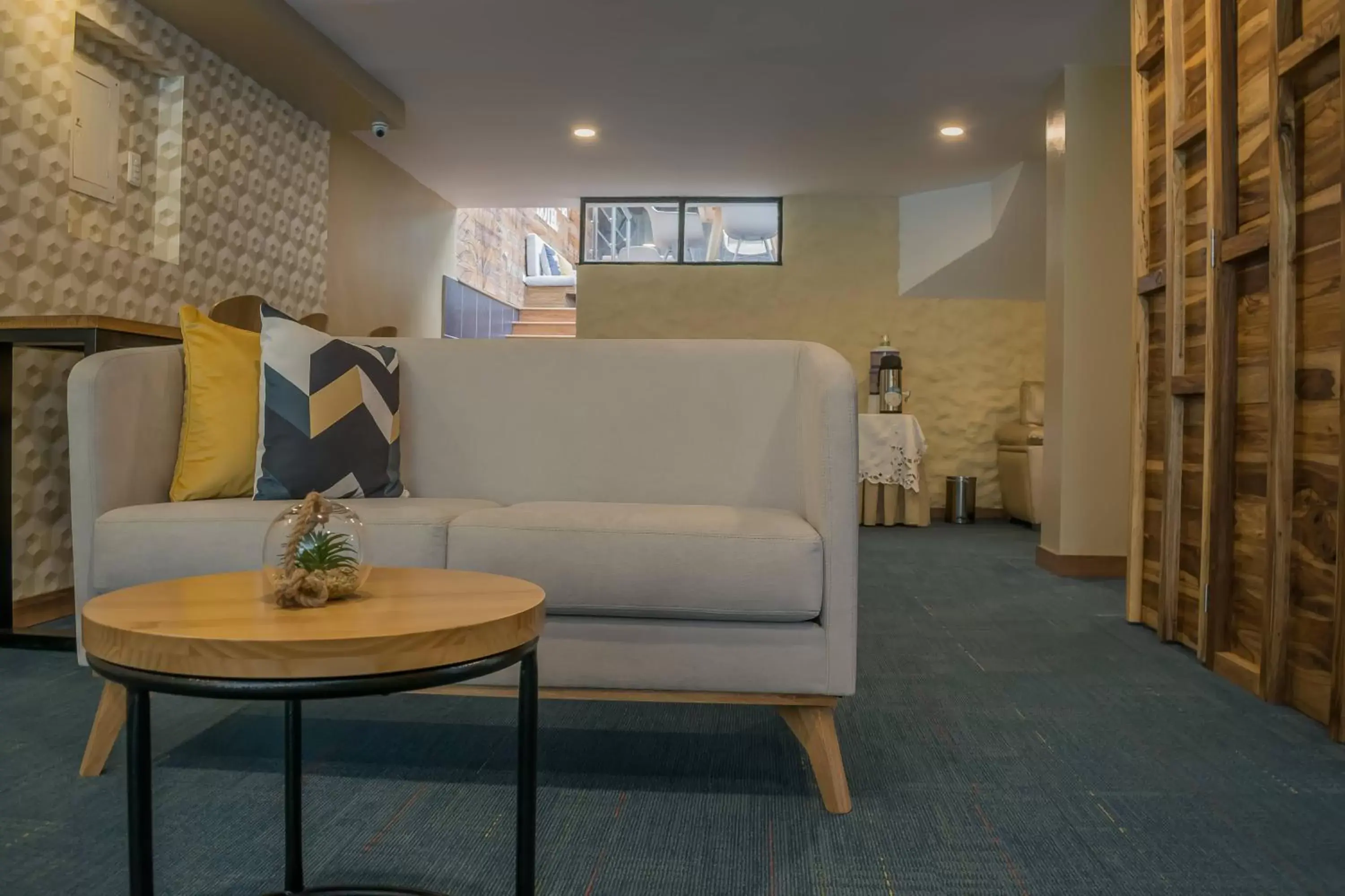 Meeting/conference room, Seating Area in Hotel Montes De La Castellana