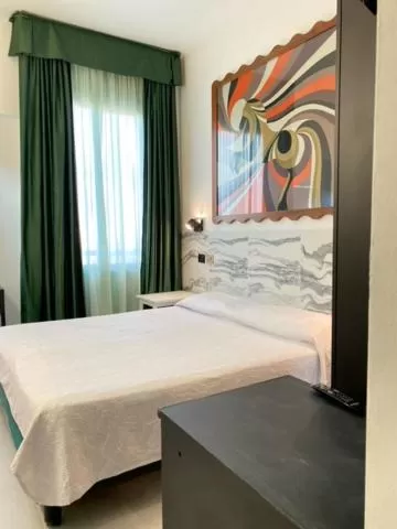 Bedroom, Bed in Hotel Europa