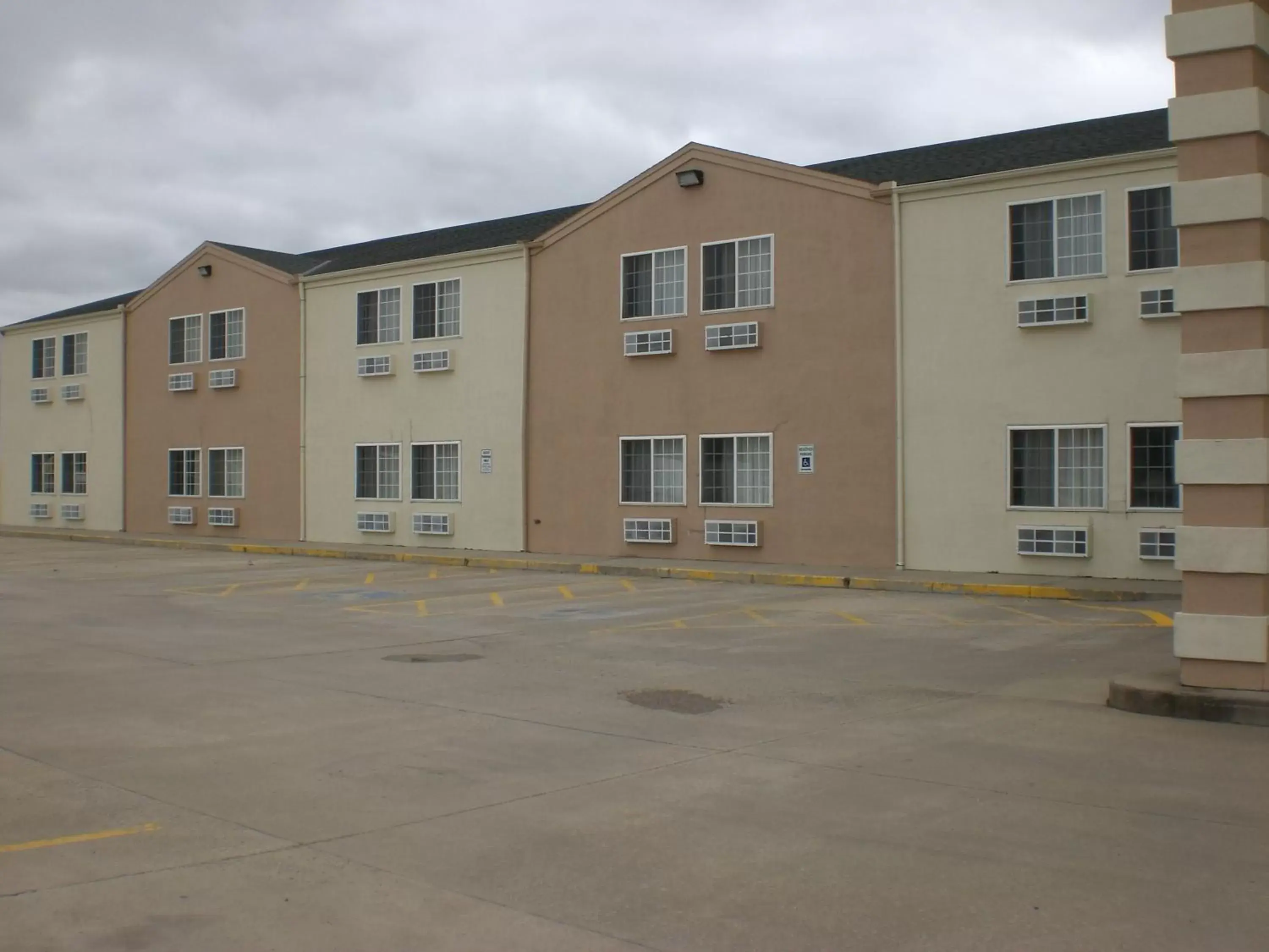 Facade/entrance, Property Building in Days Inn by Wyndham Butler