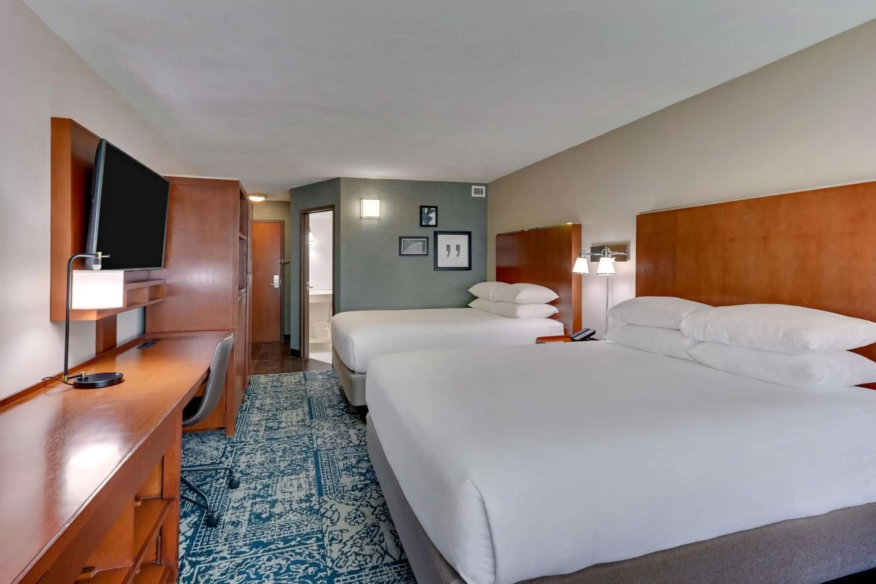 Bedroom, Bed in Drury Inn & Suites San Antonio Airport
