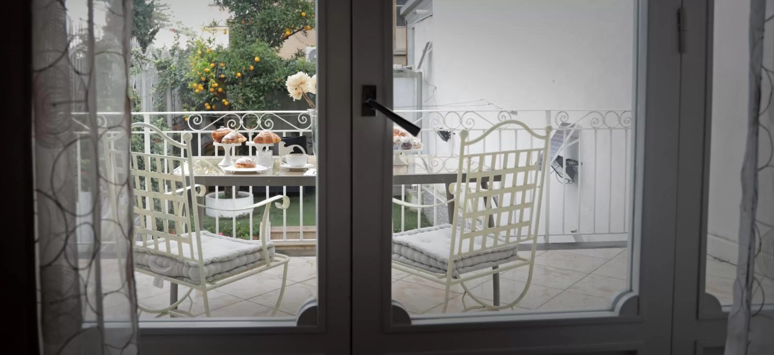 Pompeii Ruins De Charme B&B