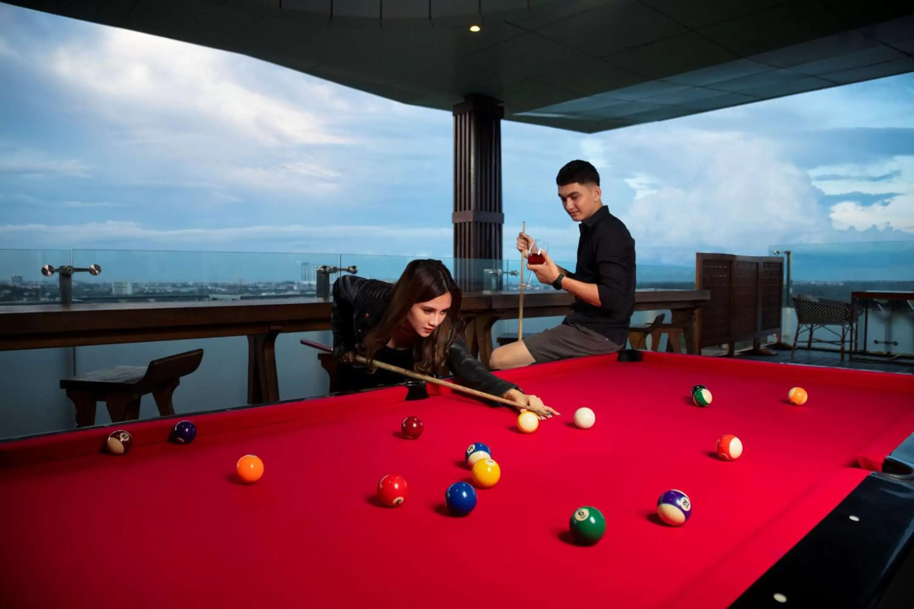 Lounge or bar, Billiards in Best Western Premier Panbil