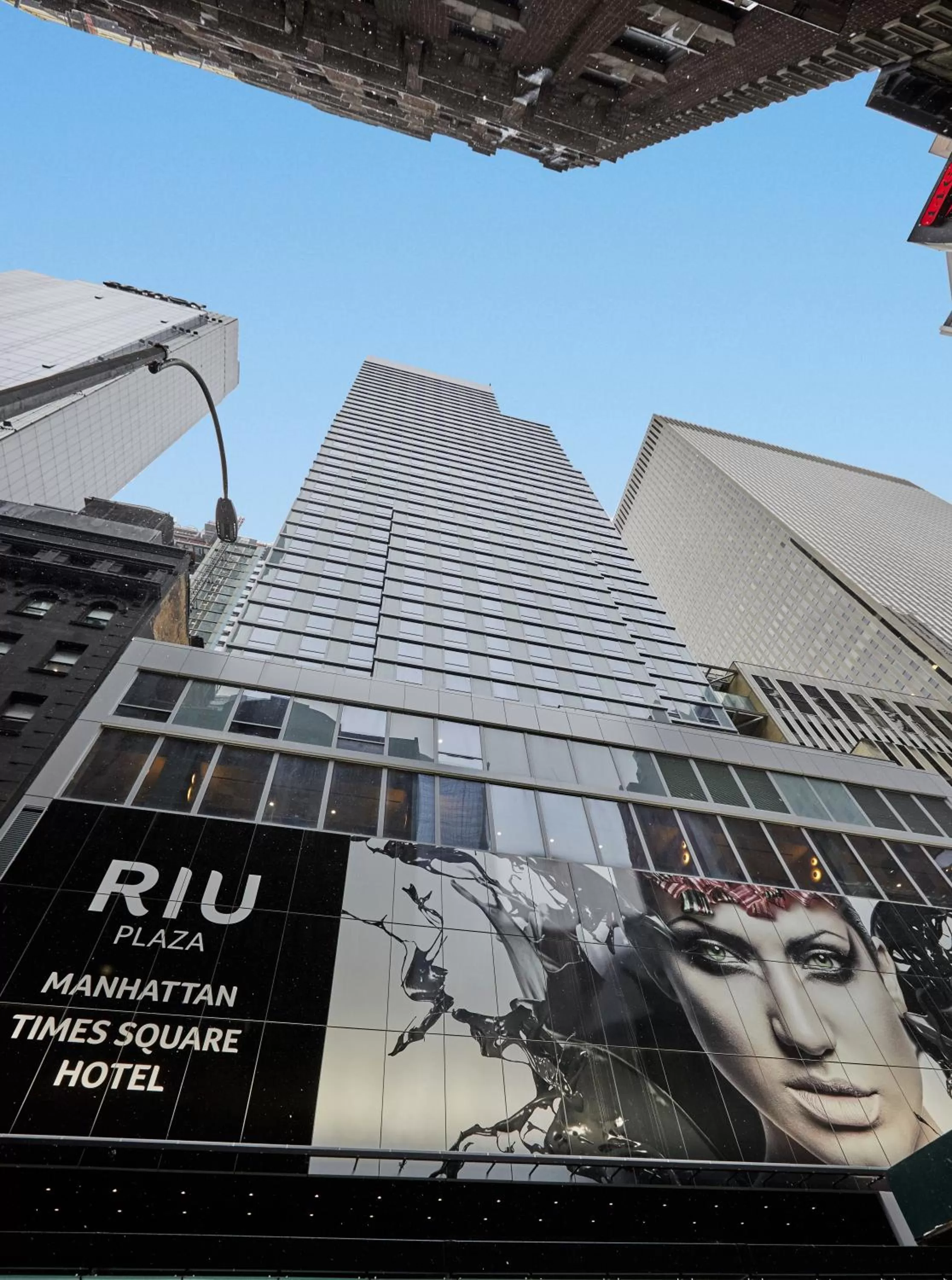 Property building in Riu Plaza Manhattan Times Square