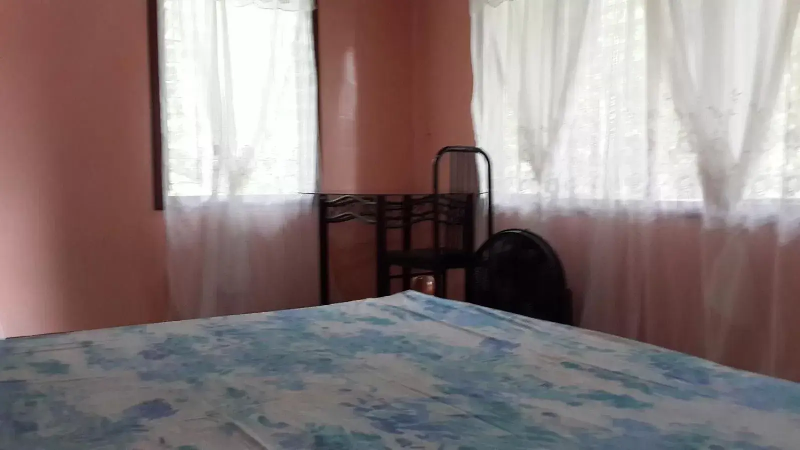 Photo of the whole room, Bed in La Purruja Lodge