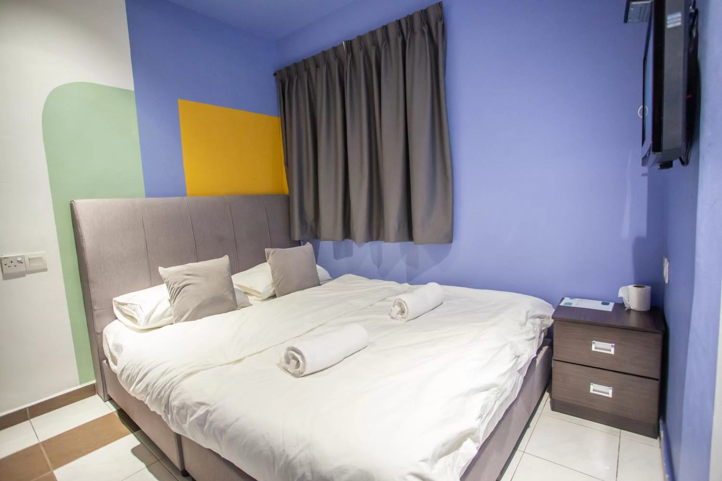 Bed in The Cave By Cactus Hotel Skudai