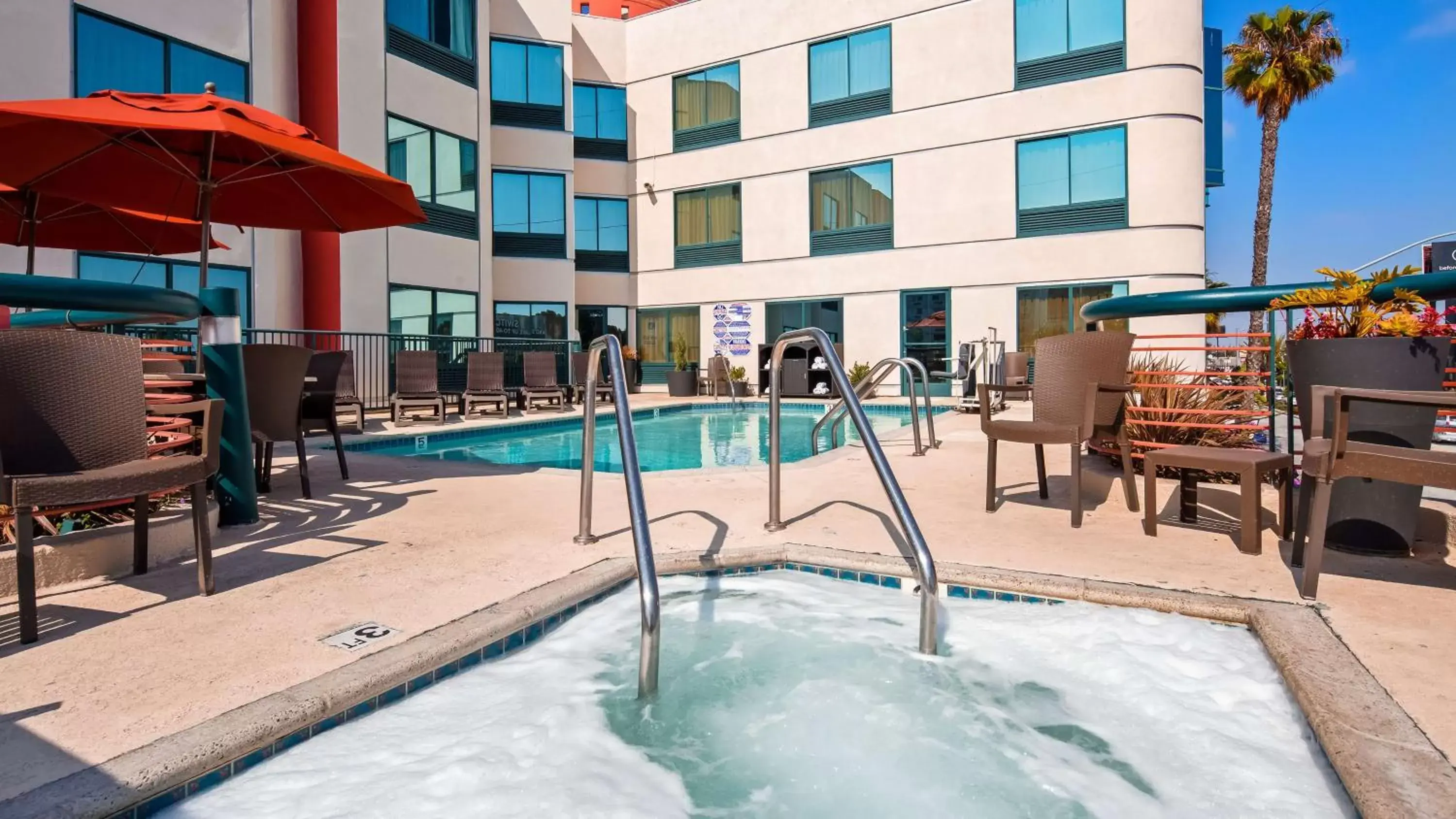 On site, Swimming Pool in Best Western Plus Suites Hotel - Los Angeles LAX Airport