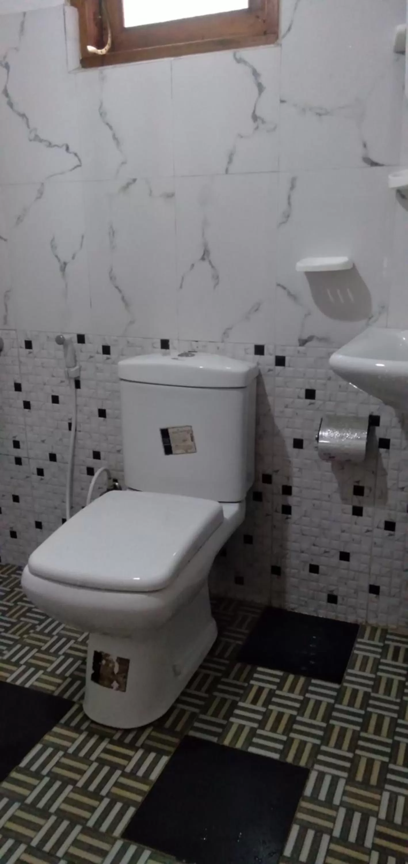 Bathroom in Malithis lodge