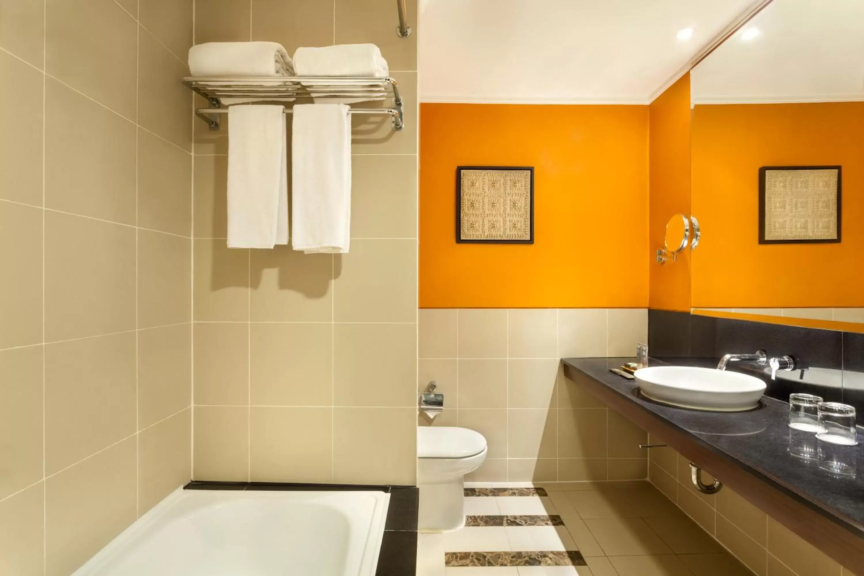 Standard Queen Room in Novotel Semarang - GeNose Ready, CHSE Certified Standard Queen Room in Novotel Semarang - GeNose Ready, CHSE Certified