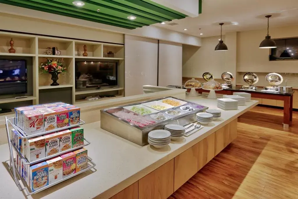 Restaurant/places to eat in Holiday Inn Roswell by IHG Restaurant/places to eat in Holiday Inn Roswell by IHG