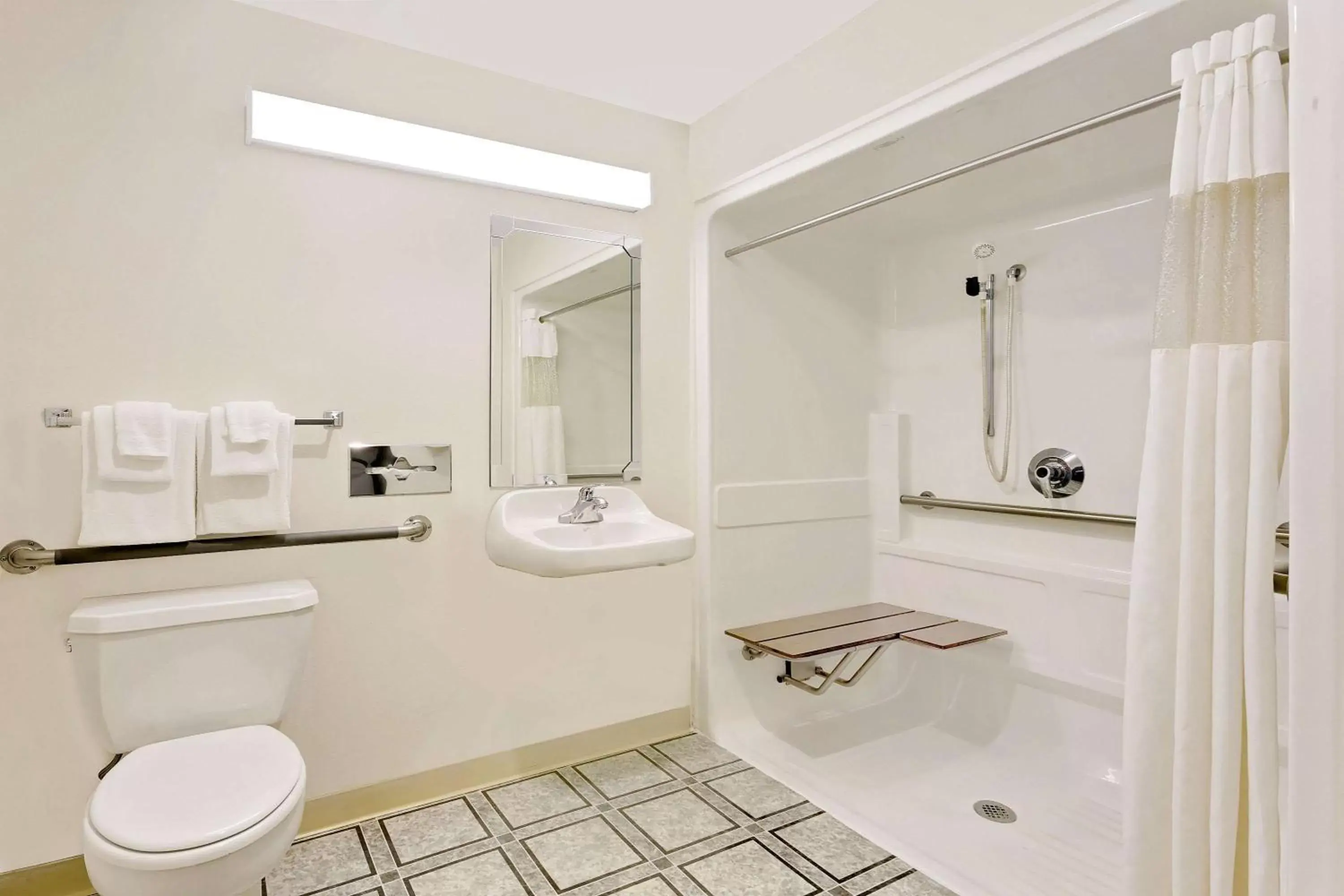 Bathroom in Ramada by Wyndham Richland Center