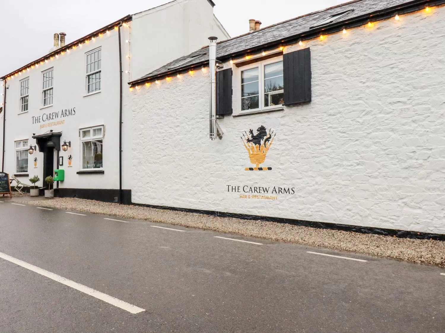 Property Building in Carew Lodge & Loft