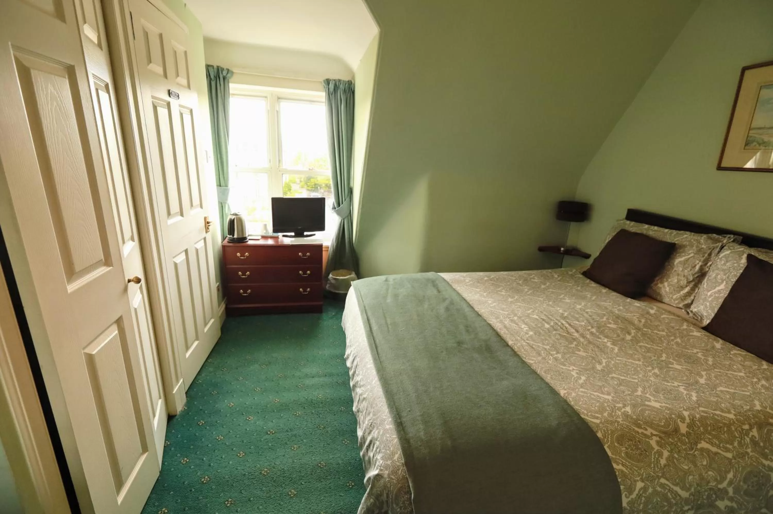 Bedroom, Bed in Airdenair Guest House