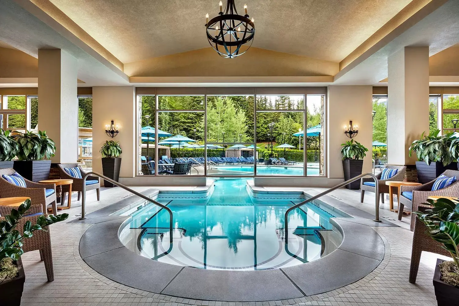 Hot Tub, Swimming Pool in Fairmont Chateau Whistler
